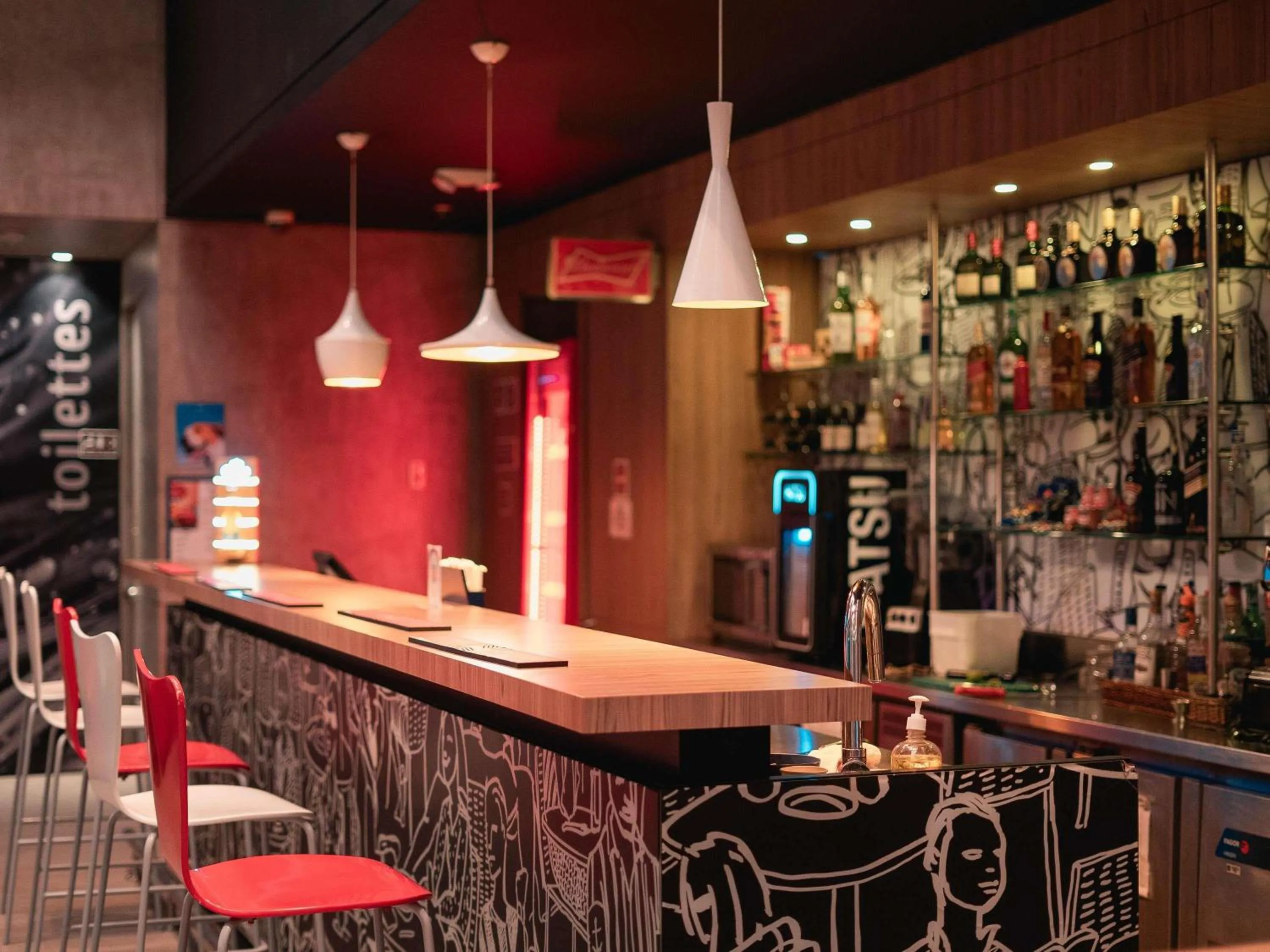 Lounge or bar in ibis Cartagena Marbella