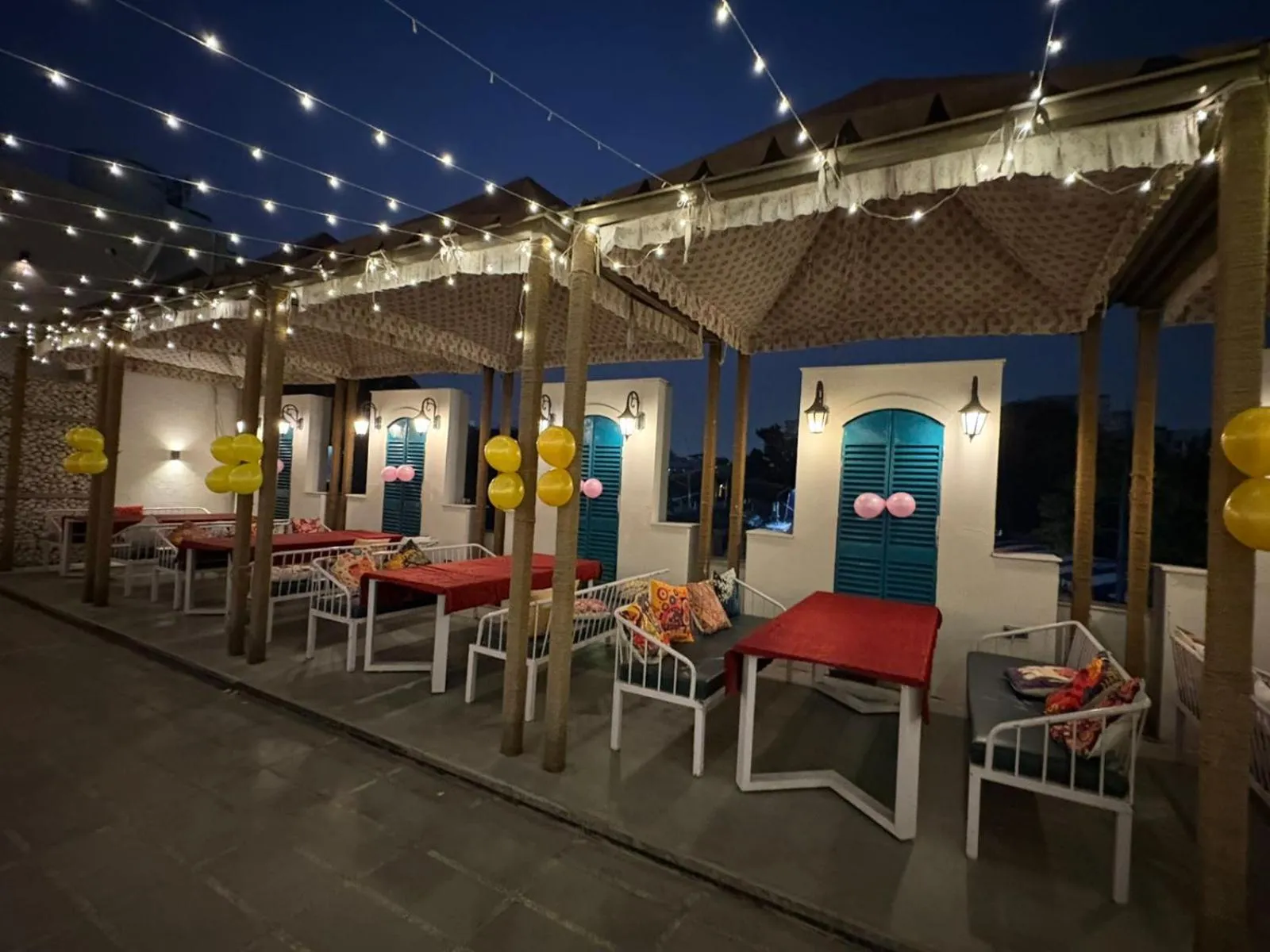 Restaurant/places to eat in J Startup House - Coliving & Coworking, Jaipur - C Scheme