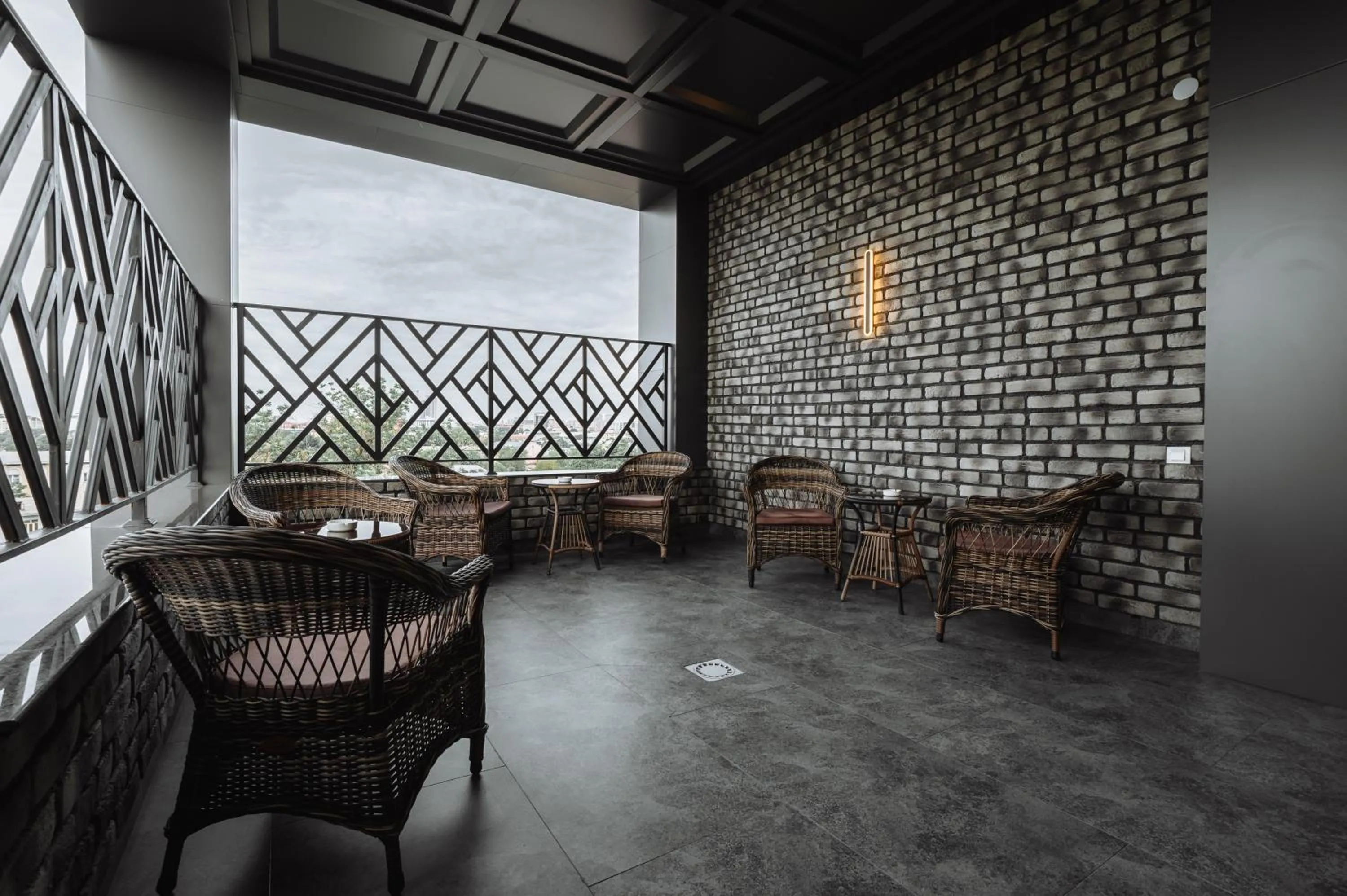 Balcony/Terrace in Clouds Hotel