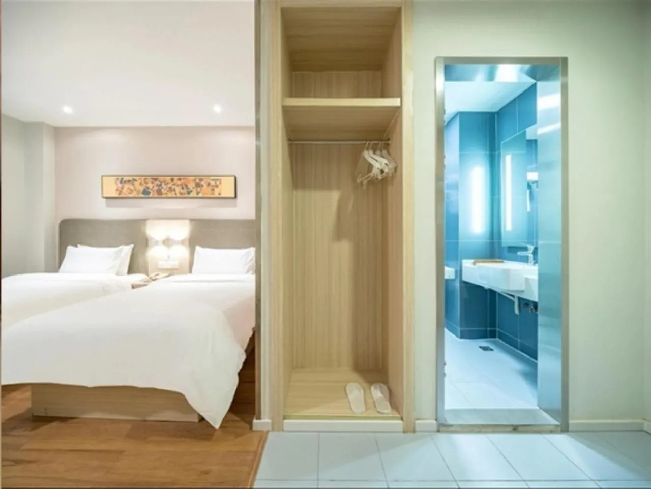 Photo of the whole room in Hanting Shanghai Zhoupu Metro Subway Hotel