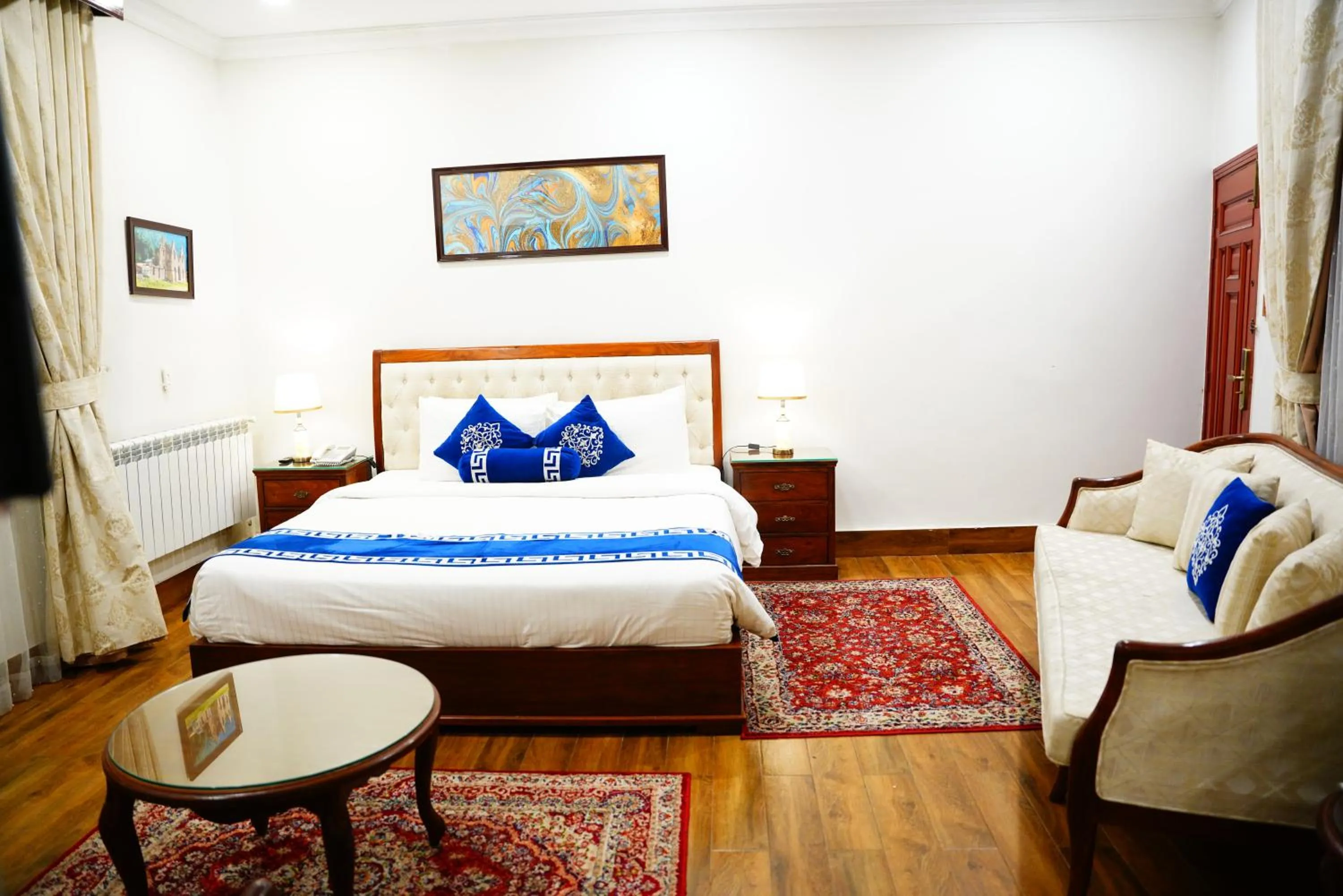 Bed in Khattak Lodges Murree