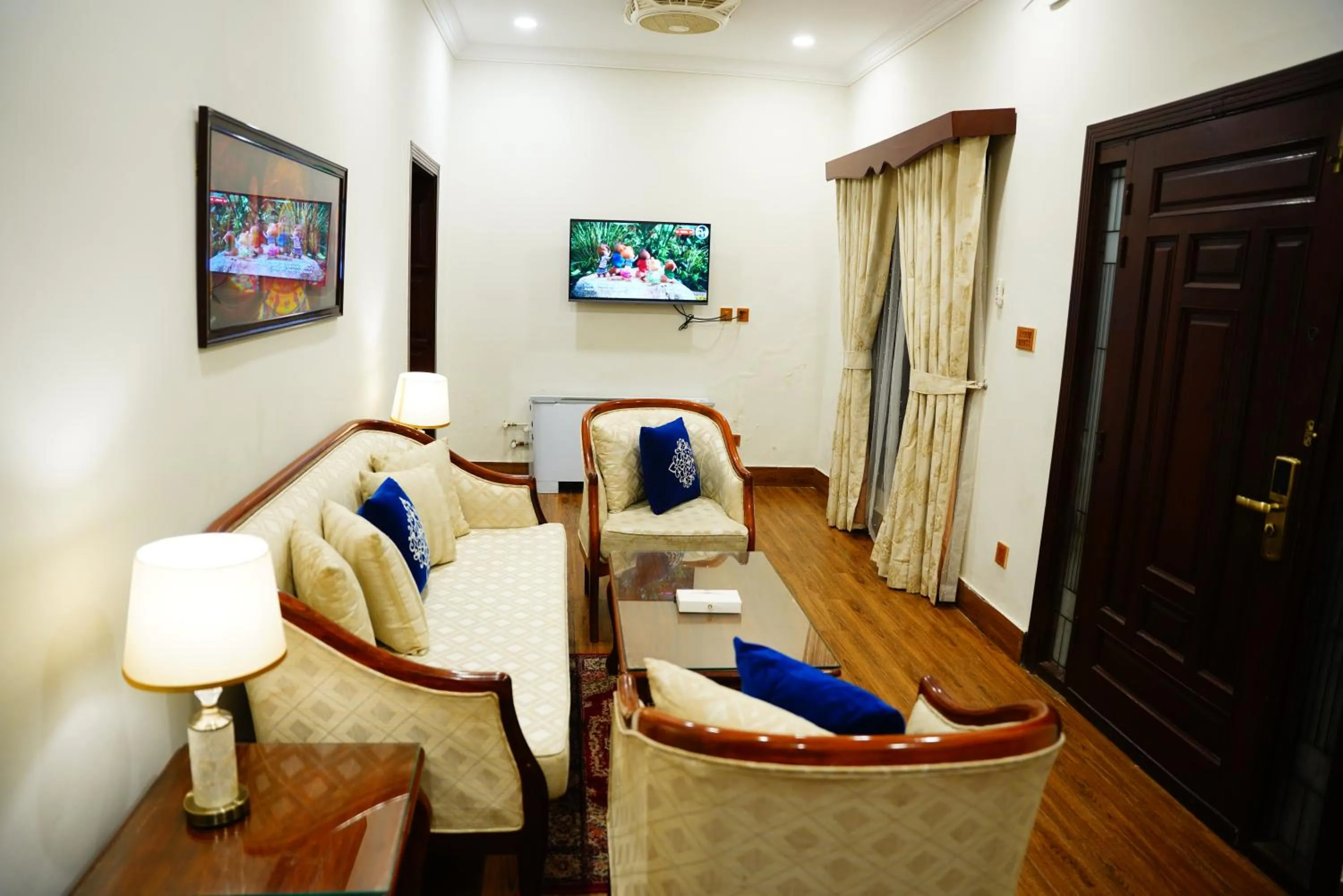 Khattak Lodges Murree