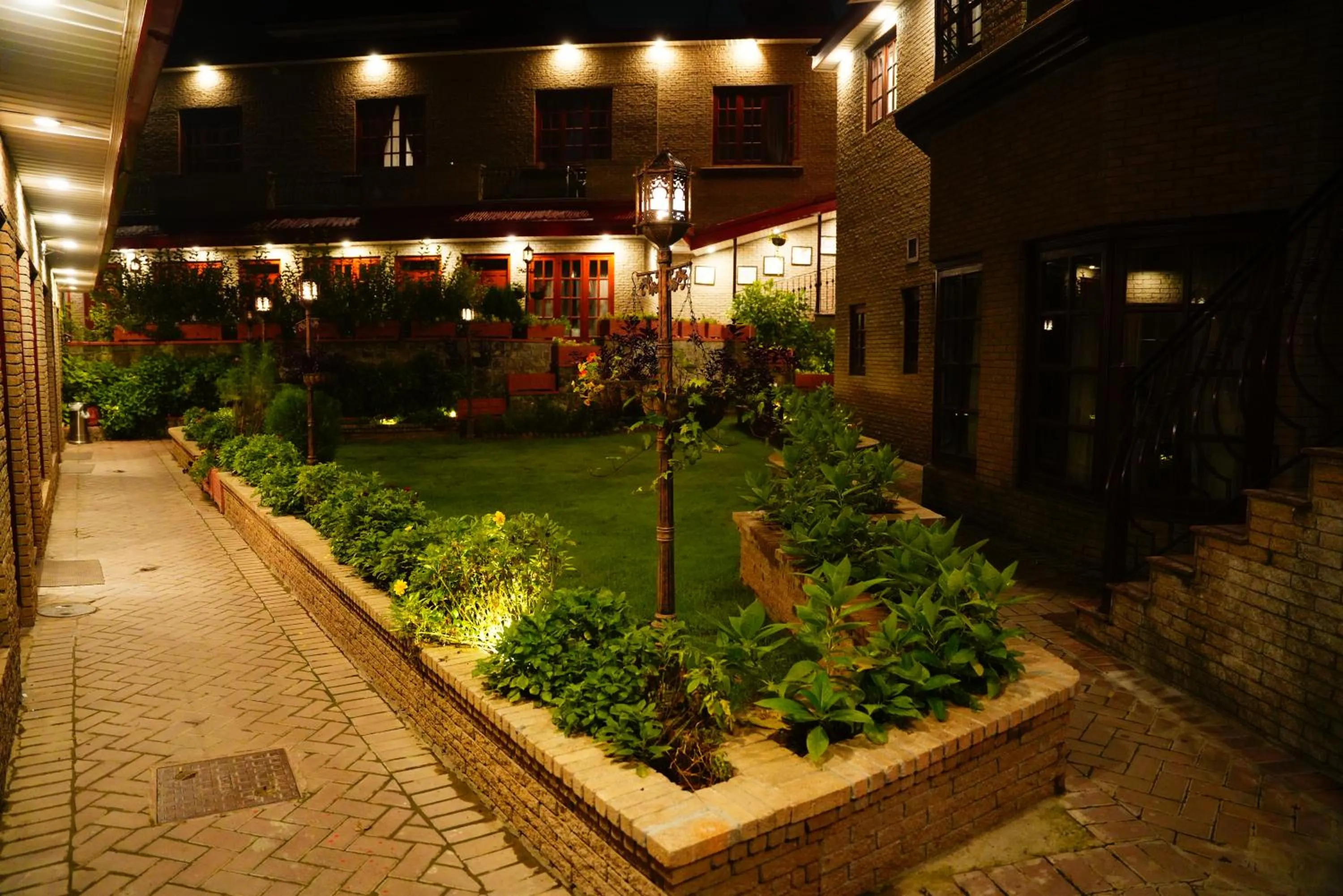 Khattak Lodges Murree