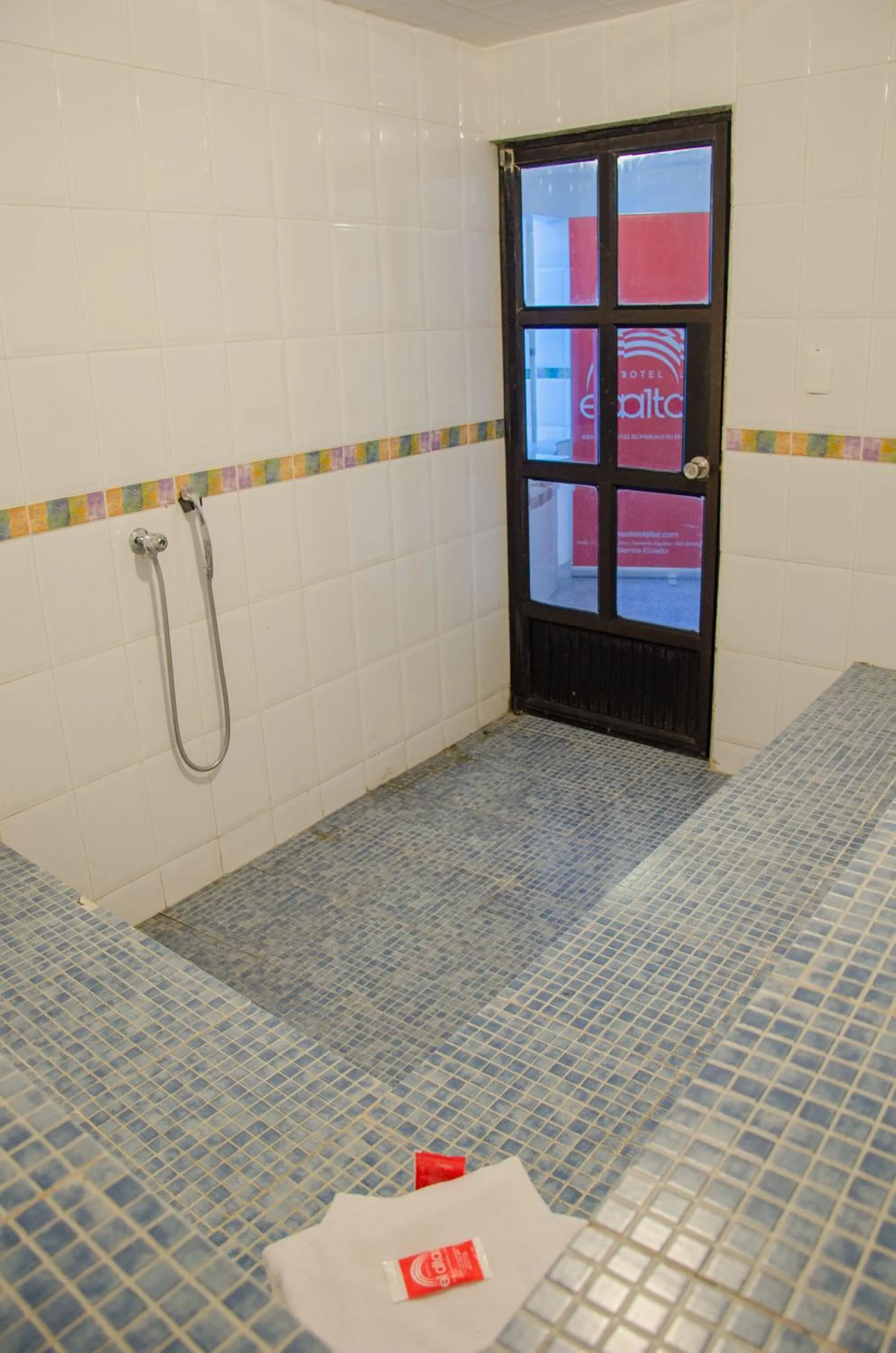 Steam room in Hotel El Altar