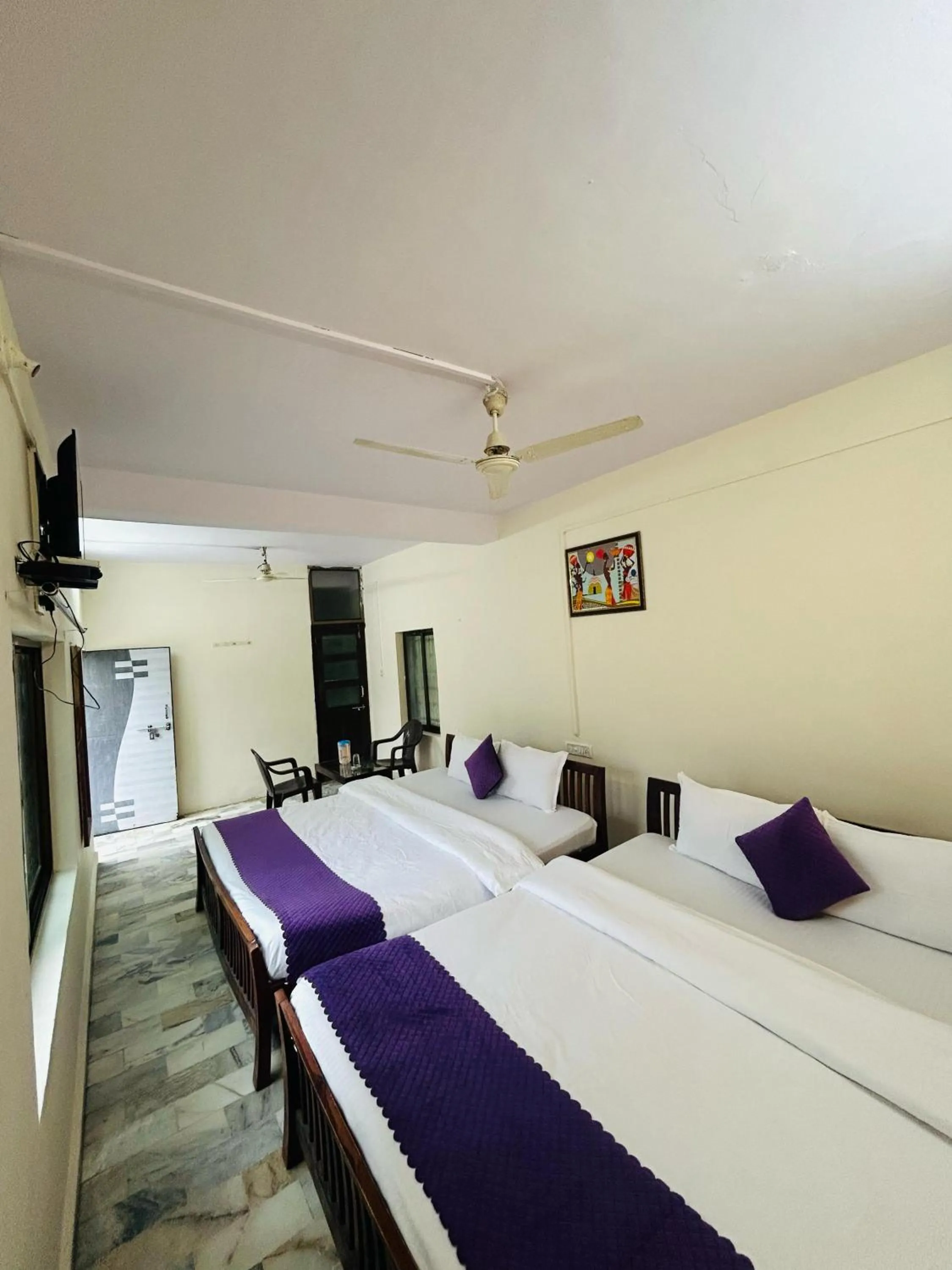 Bed in Hotel Data Inn