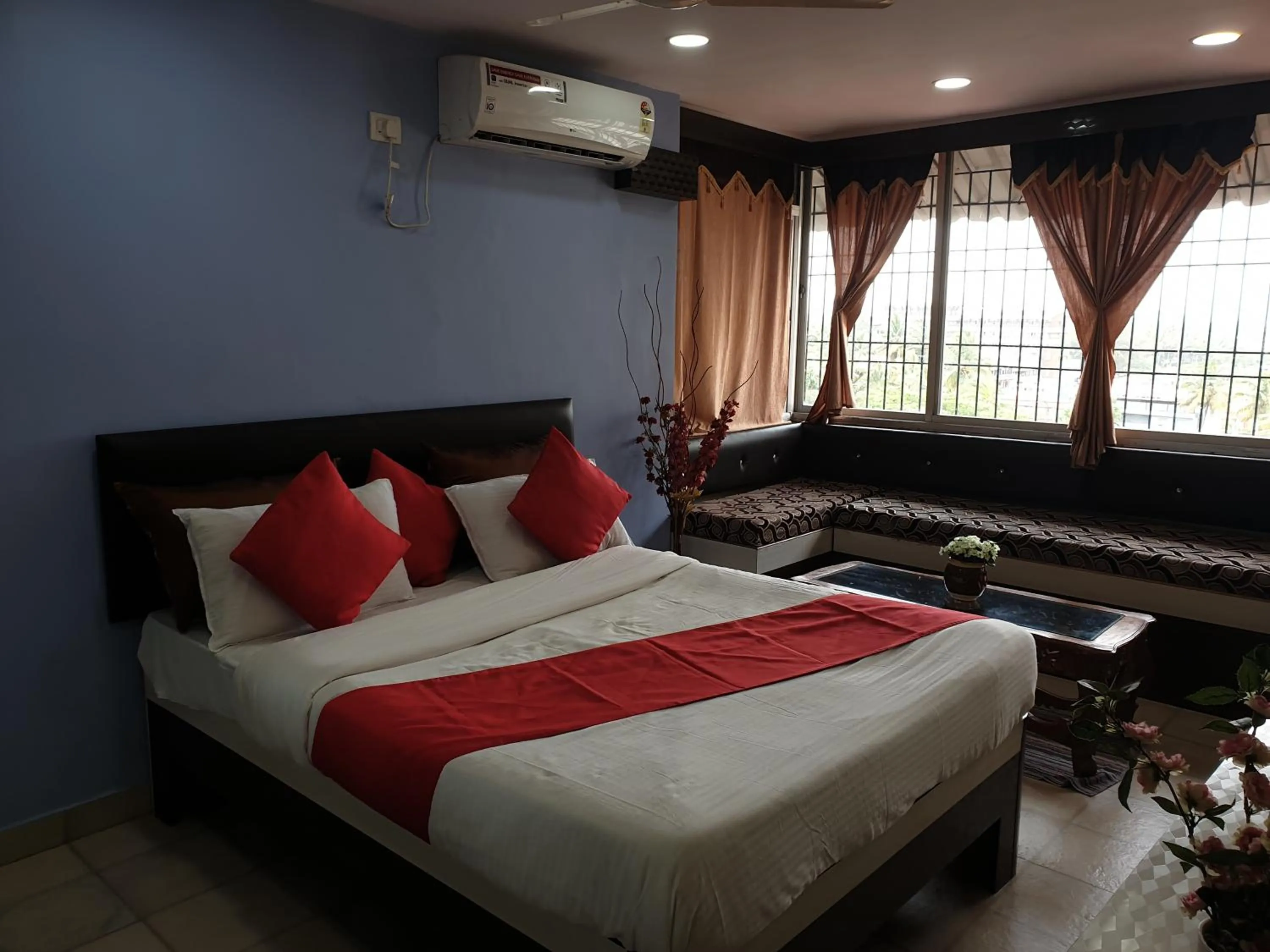 Bed in Hotel City Comfort