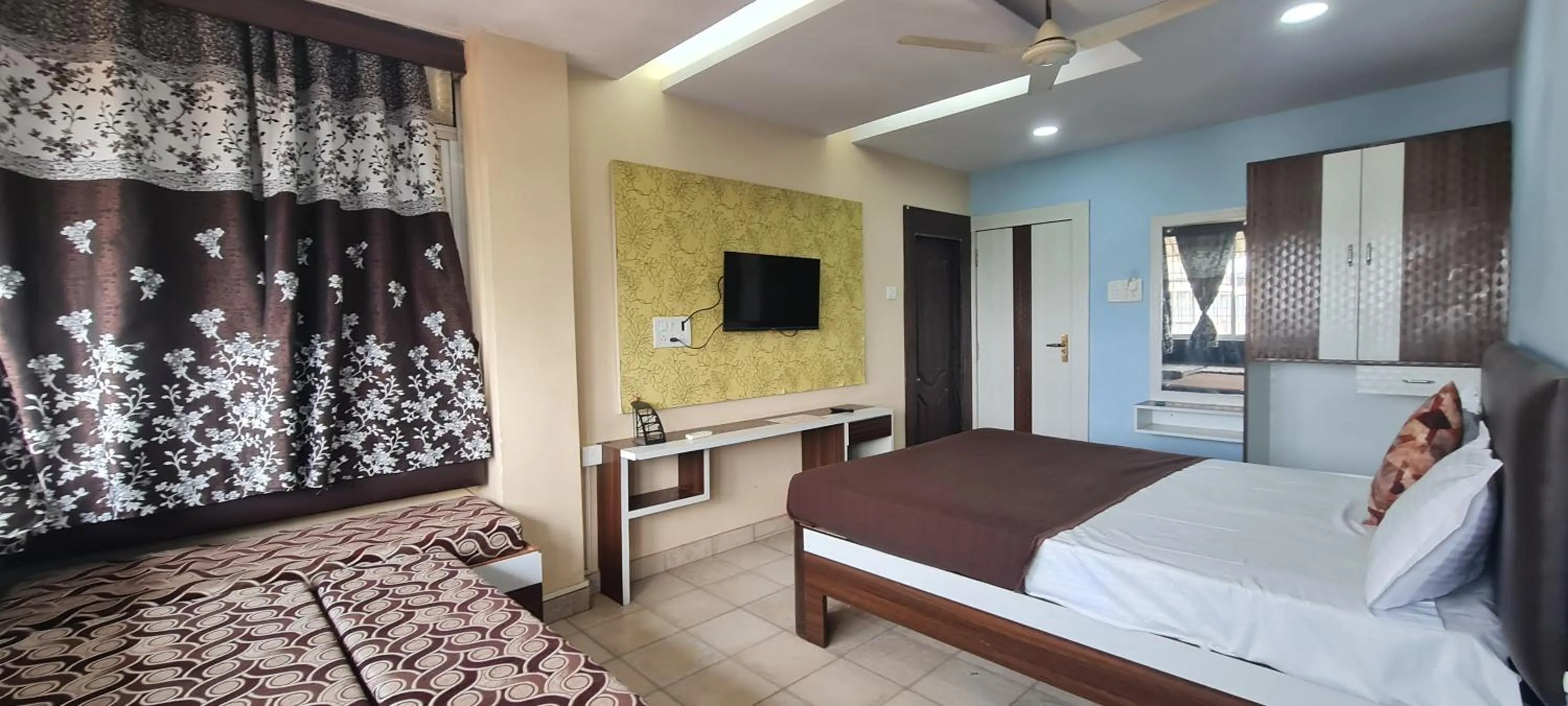 Bed in Hotel City Comfort