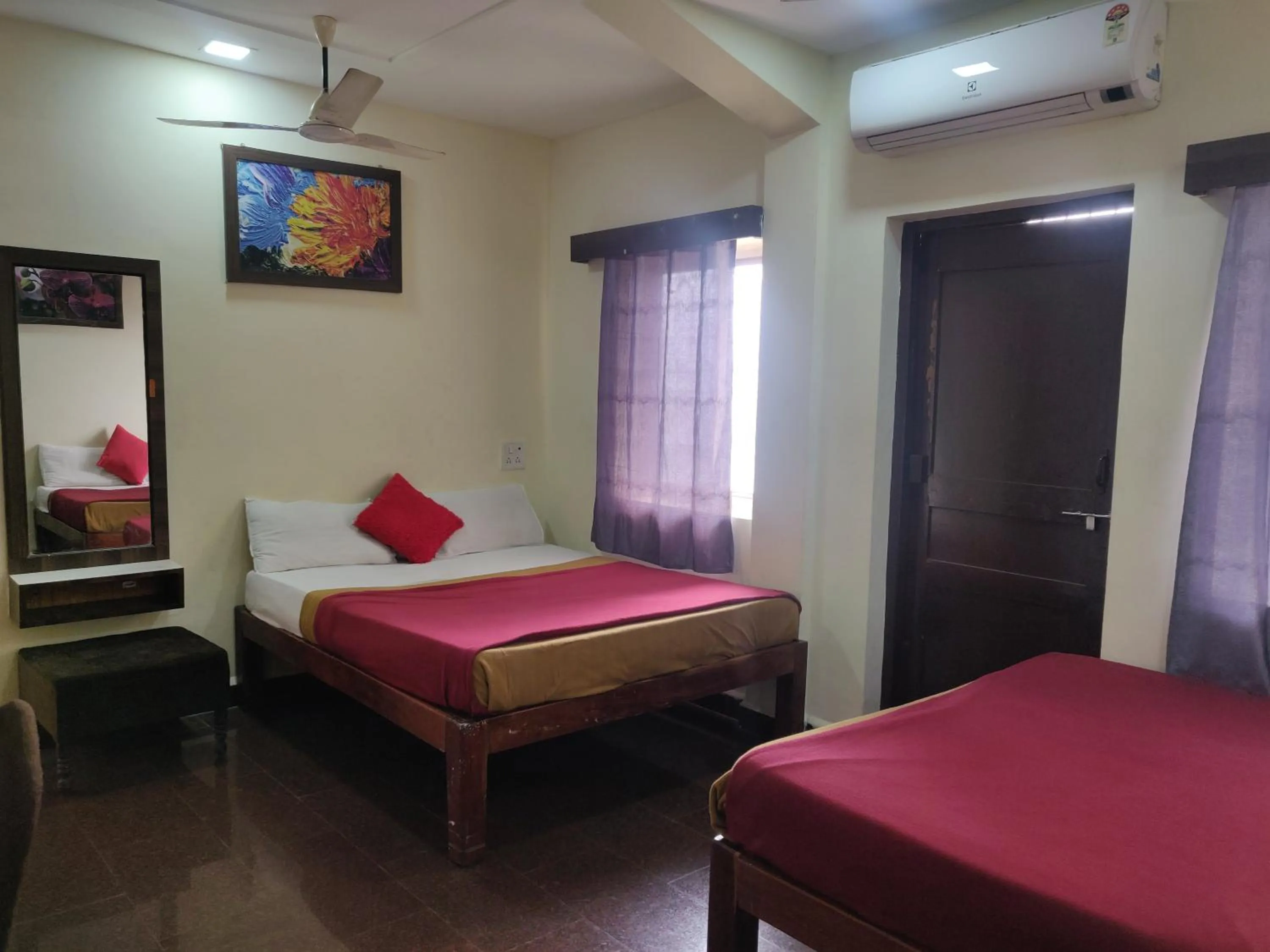 Bed in Hotel City Comfort