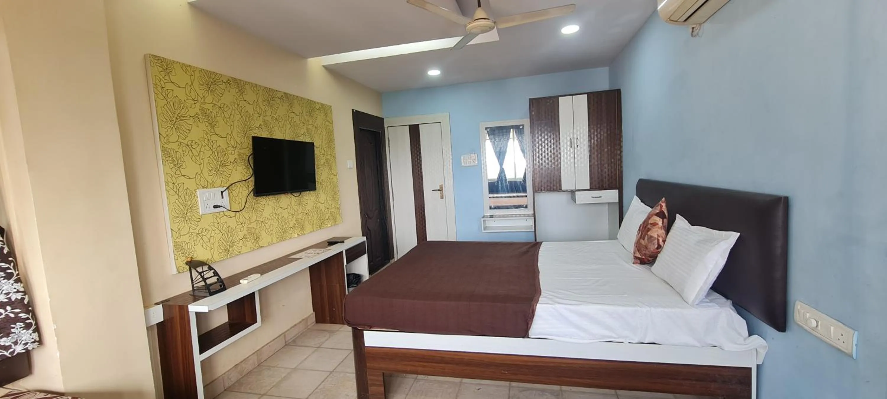 Bed in Hotel City Comfort