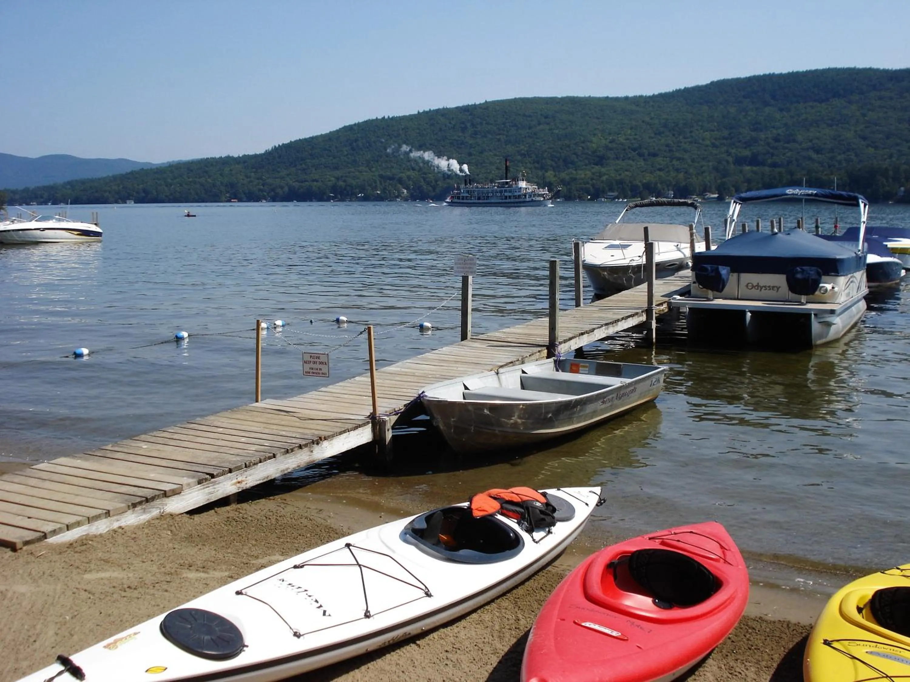 Canoeing in The Sundowner on Lake George