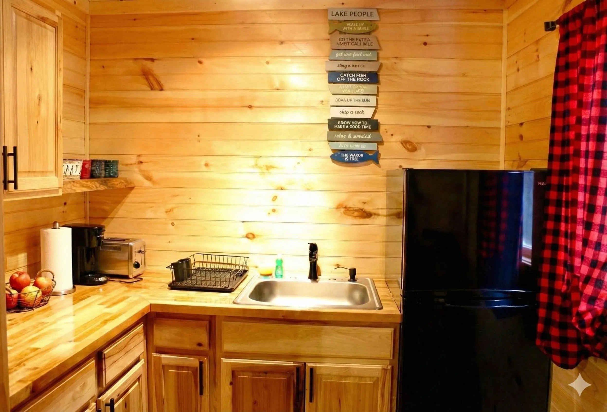 The Sundowner on Lake George