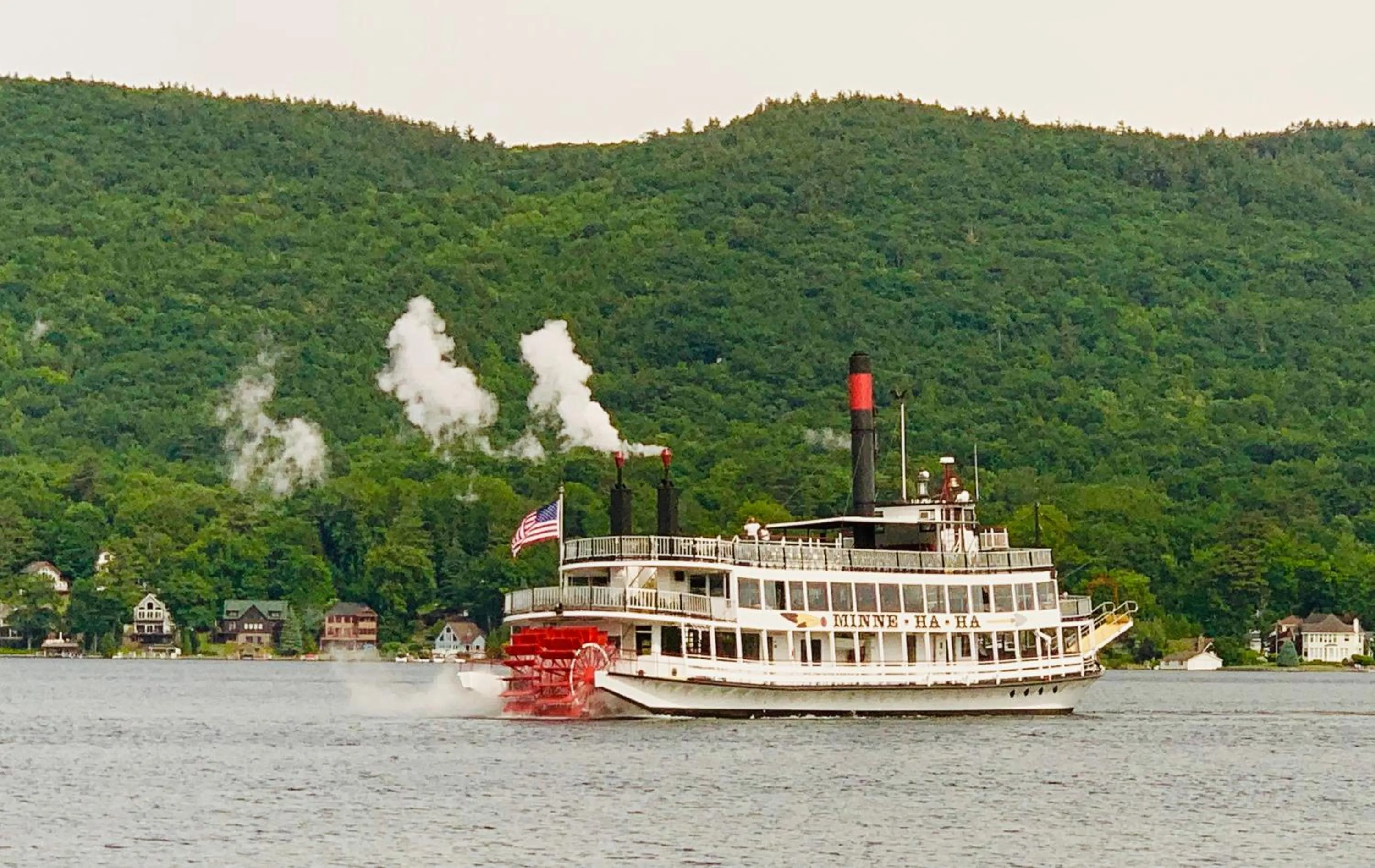 Entertainment in The Sundowner on Lake George