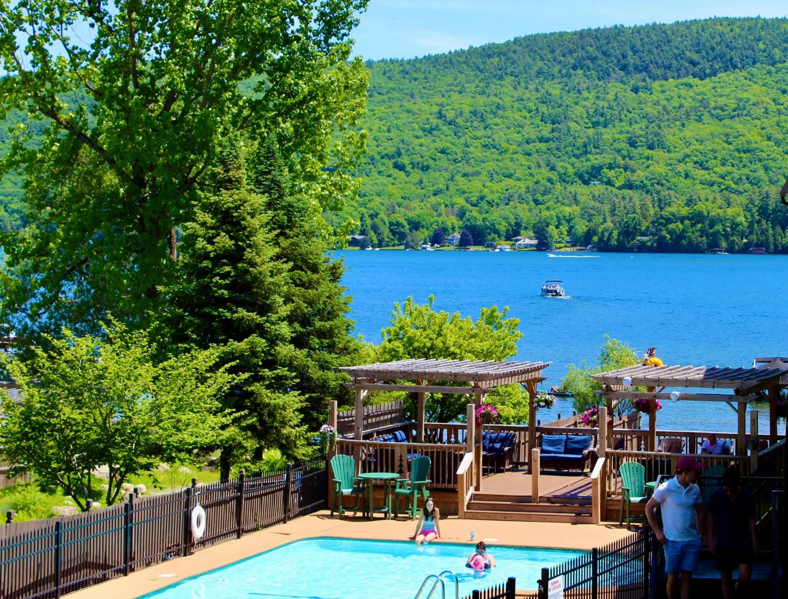 The Sundowner on Lake George