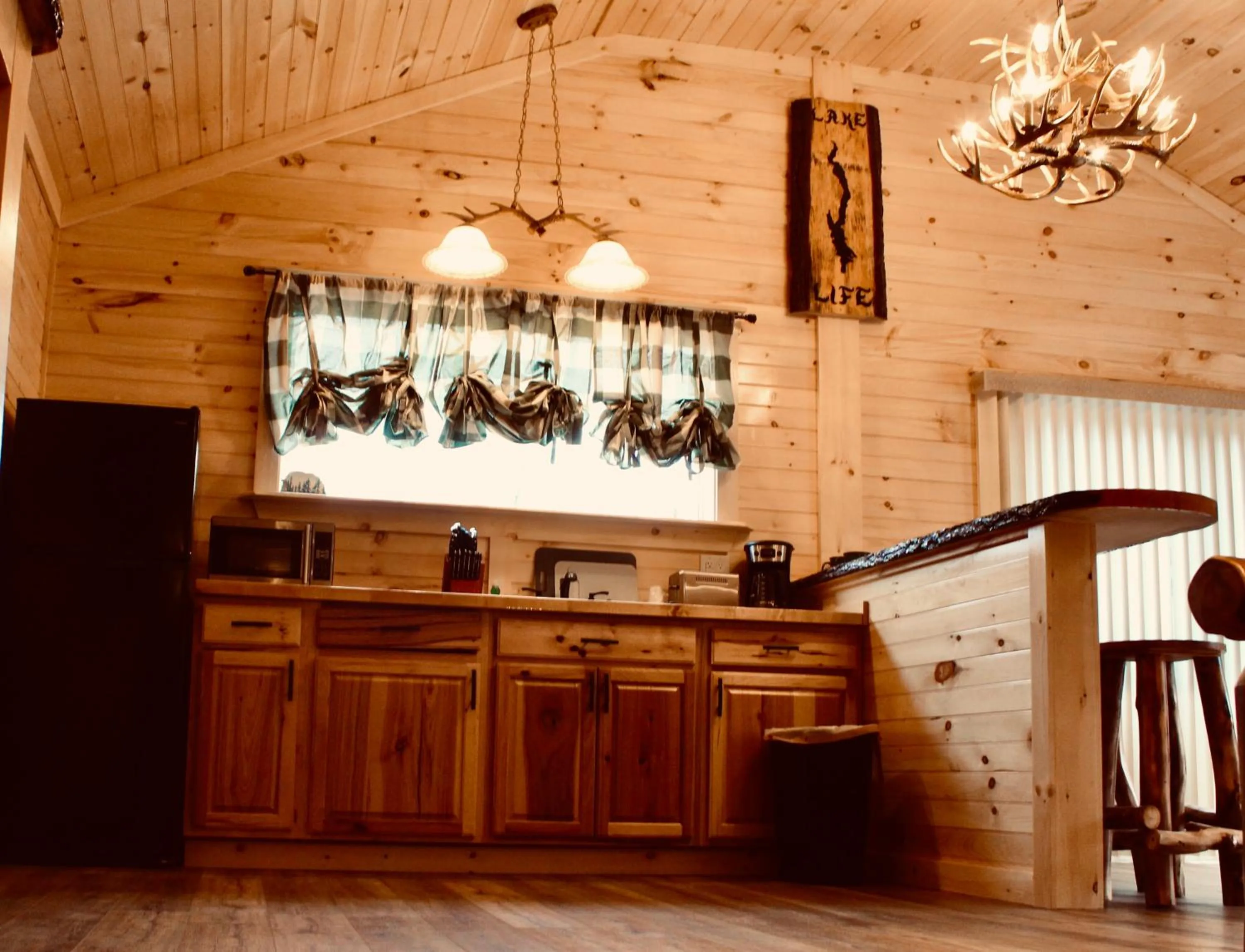 The Sundowner on Lake George