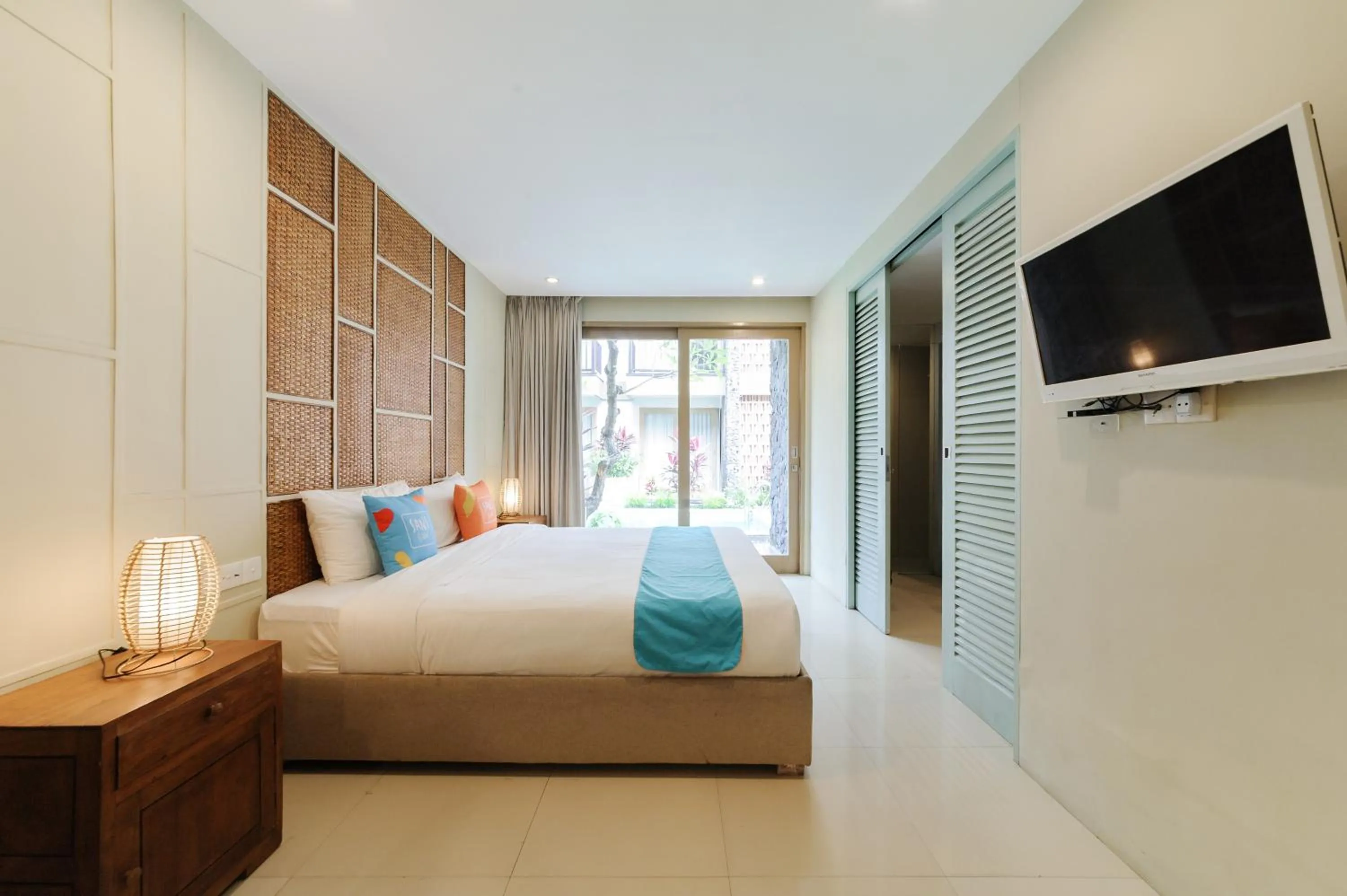 Bedroom, Bed in Sans Vibes Astana Residence Seminyak