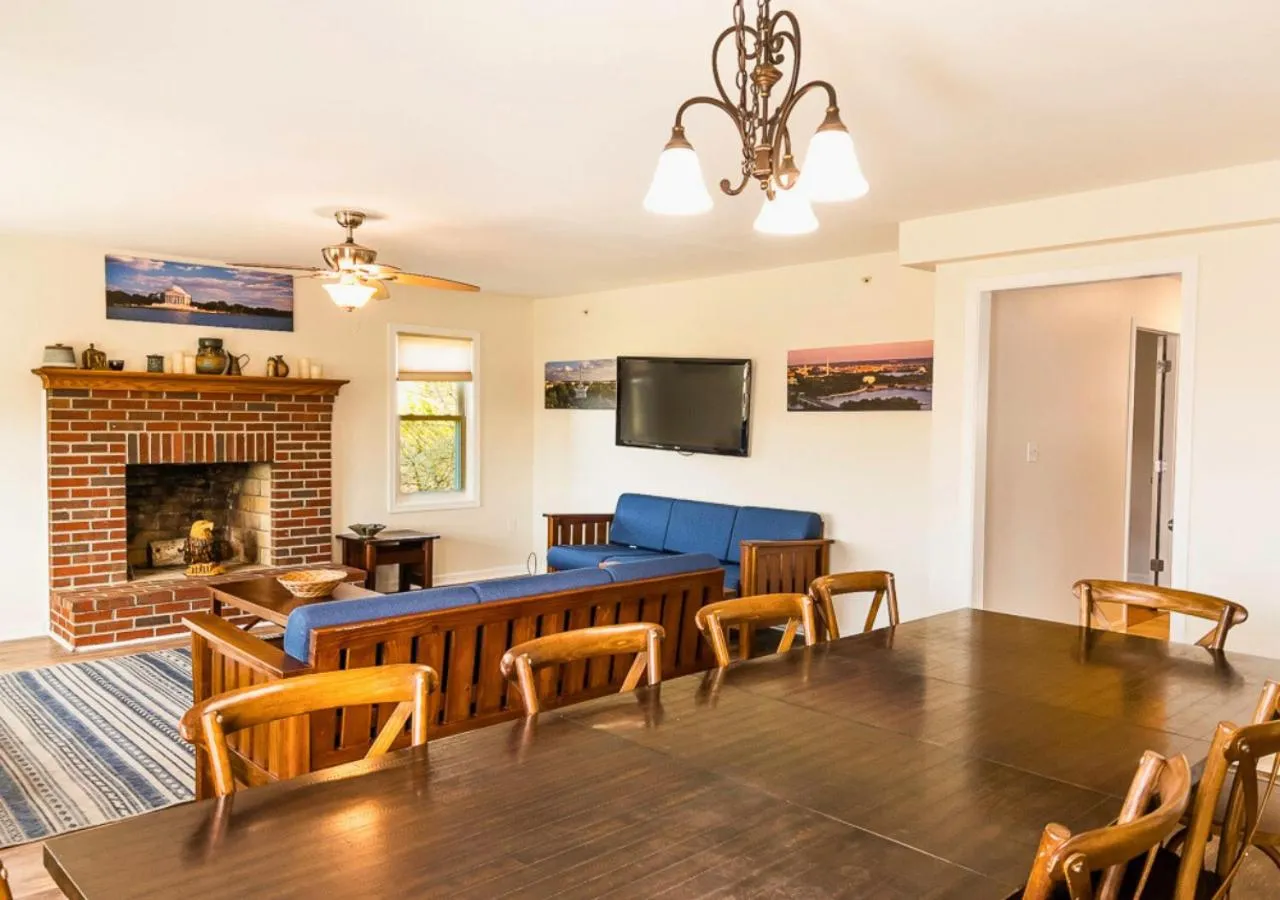 Living room in Cherry Hill Park