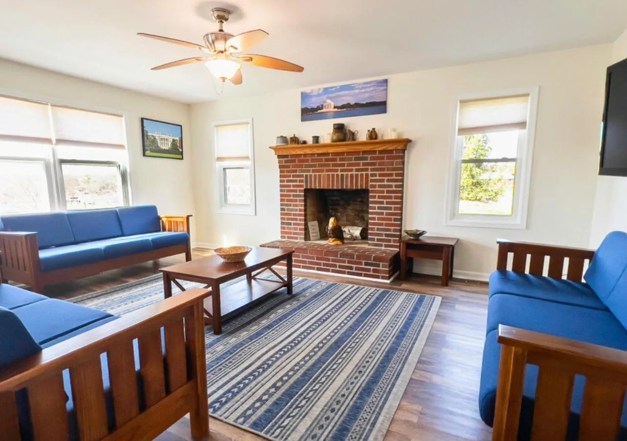 Living room in Cherry Hill Park