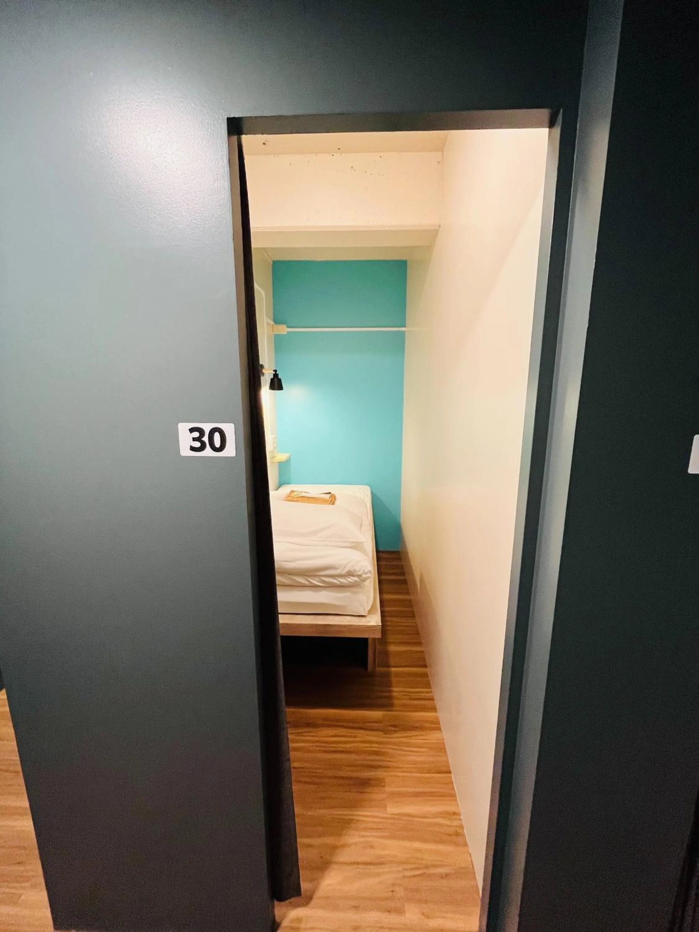 Photo of the whole room, Bed in Hinode Kagurazakaekimae Hotel