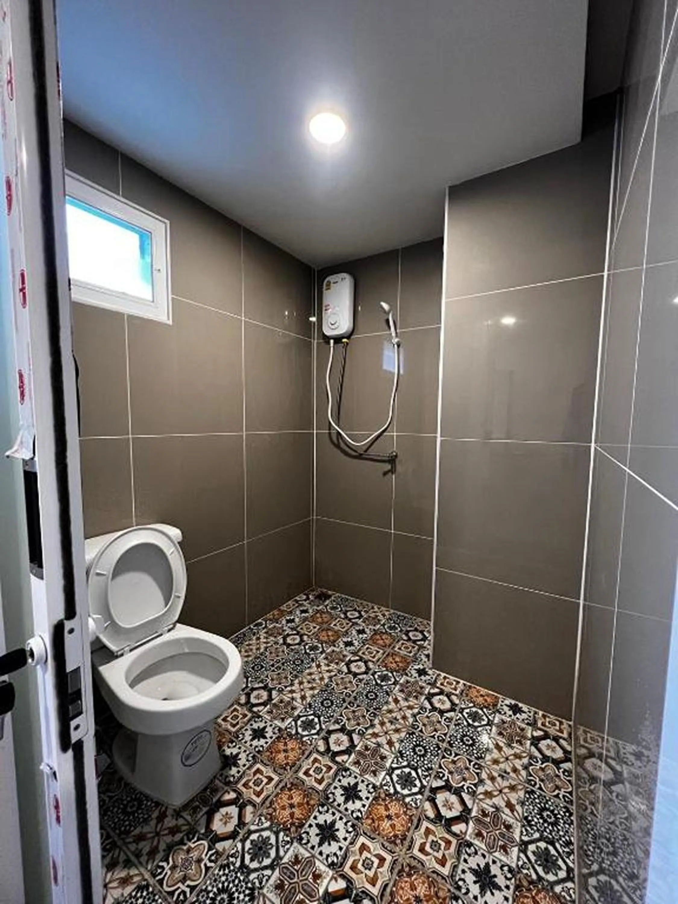 Shower in Eastan Golf View ChiangMai