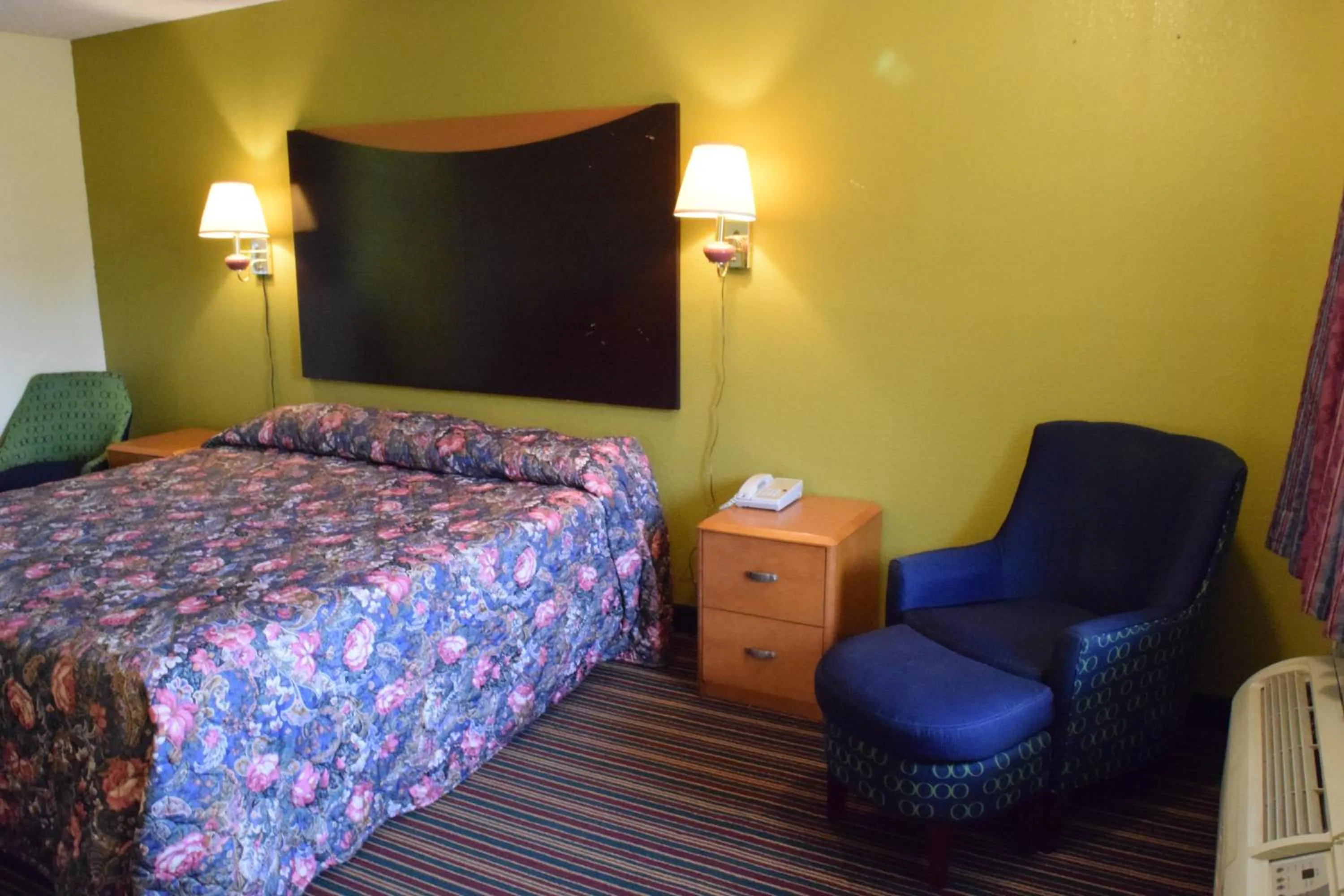 Bed in Executive Inn Odessa