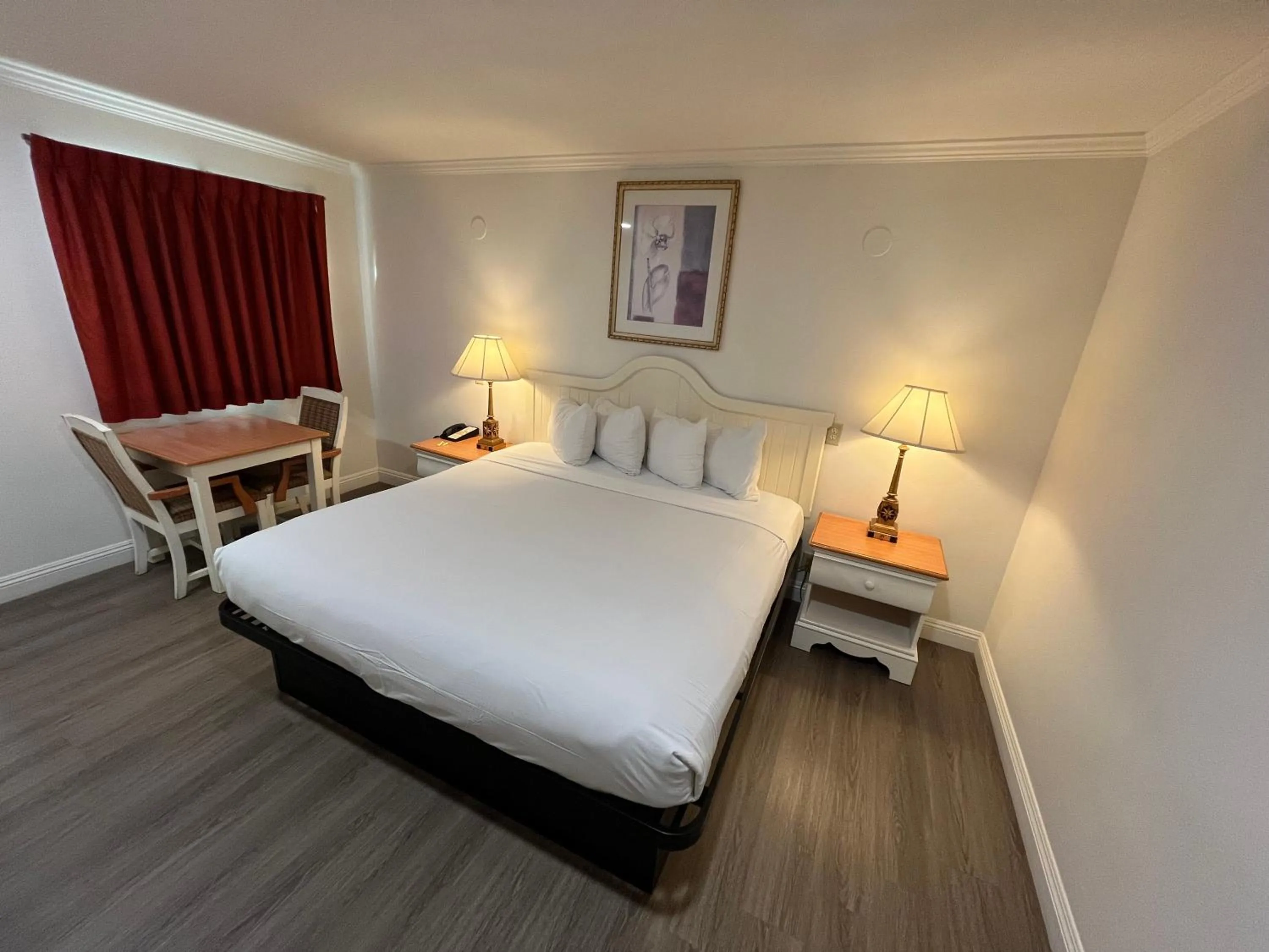 Bed in American Inn - Grover beach - Pismo Beach