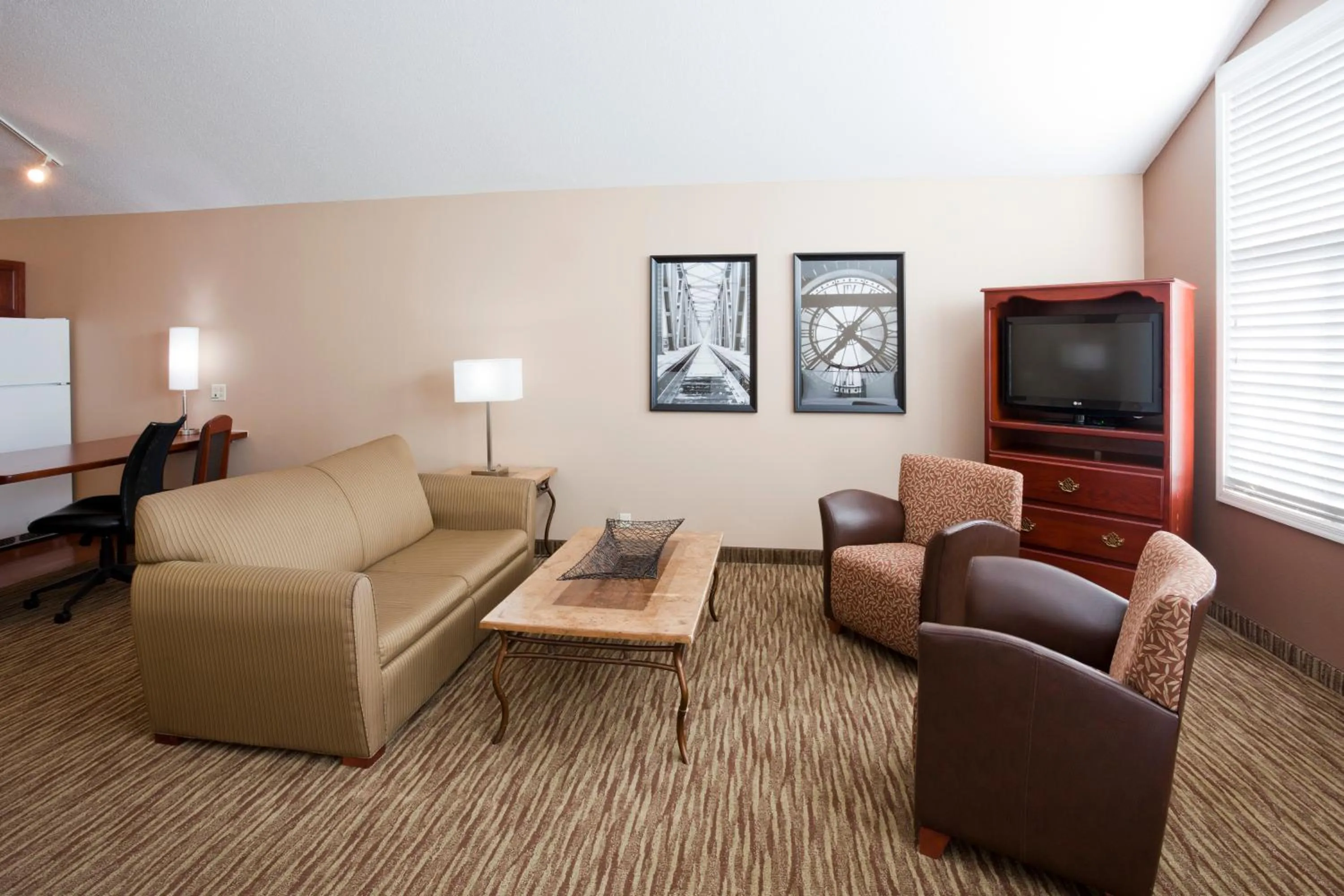 GrandStay Residential Suites Hotel - Eau Claire