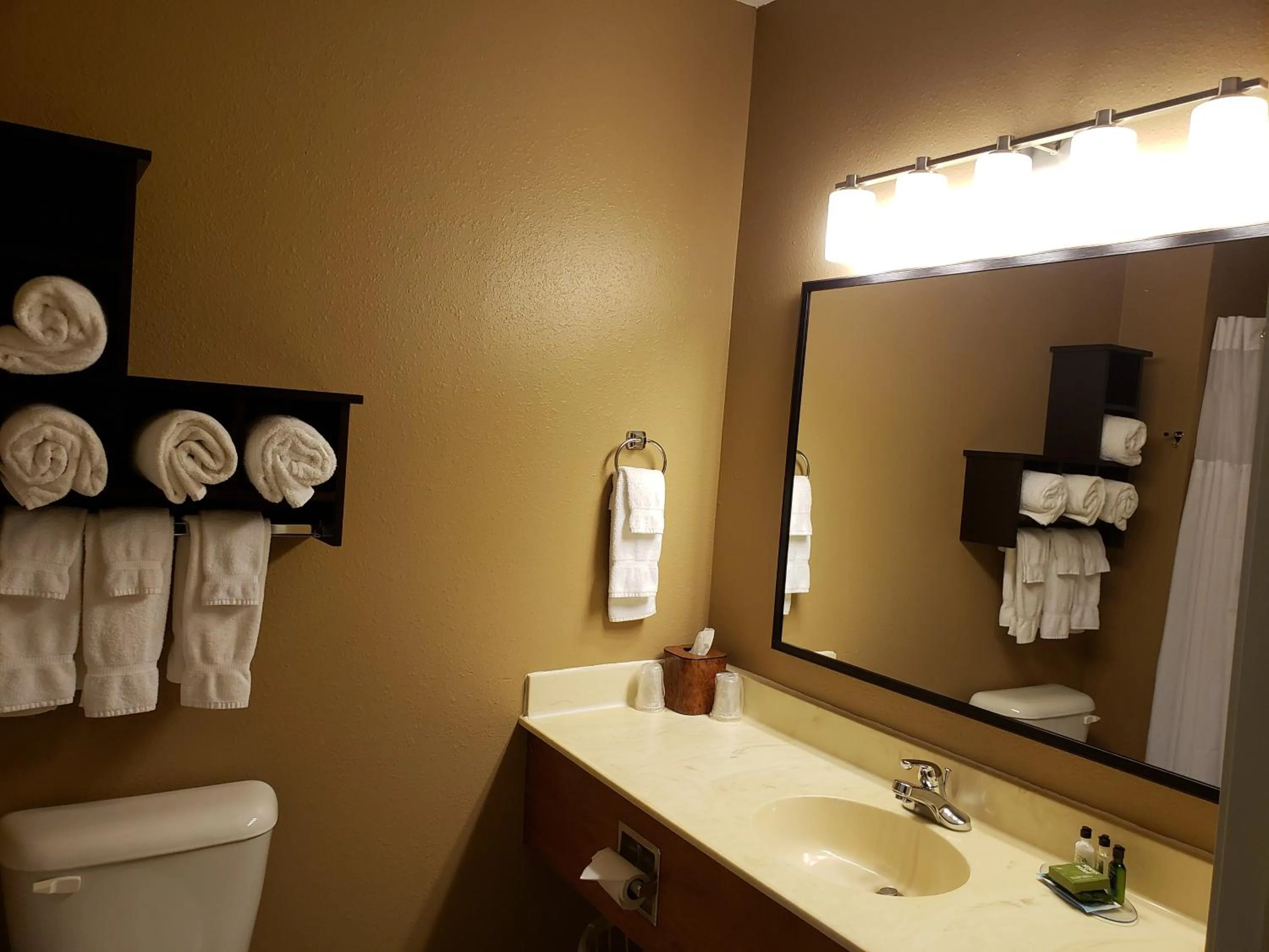 GrandStay Residential Suites Hotel - Eau Claire