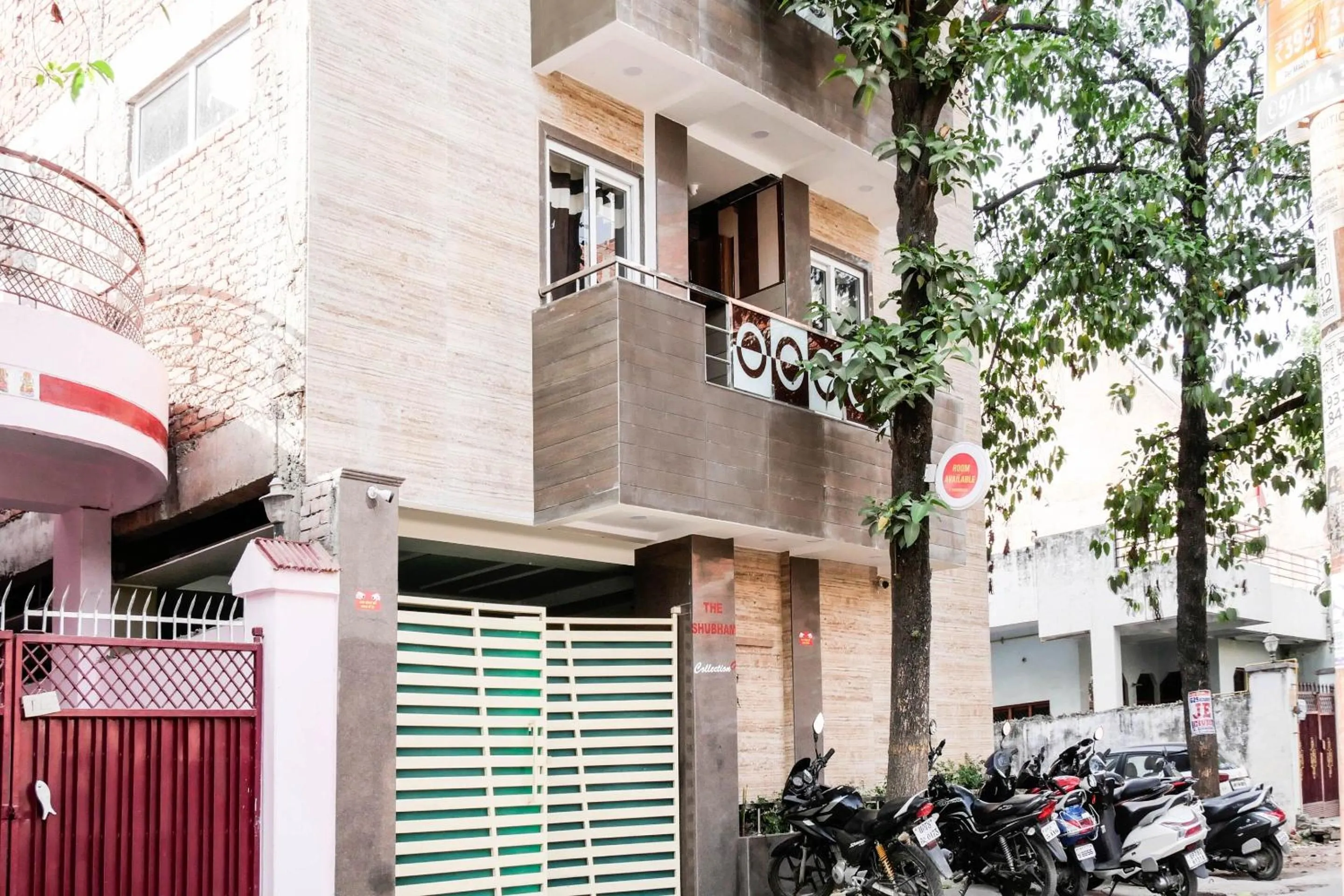 Facade/entrance in Super Collection O Hotel Day & Night