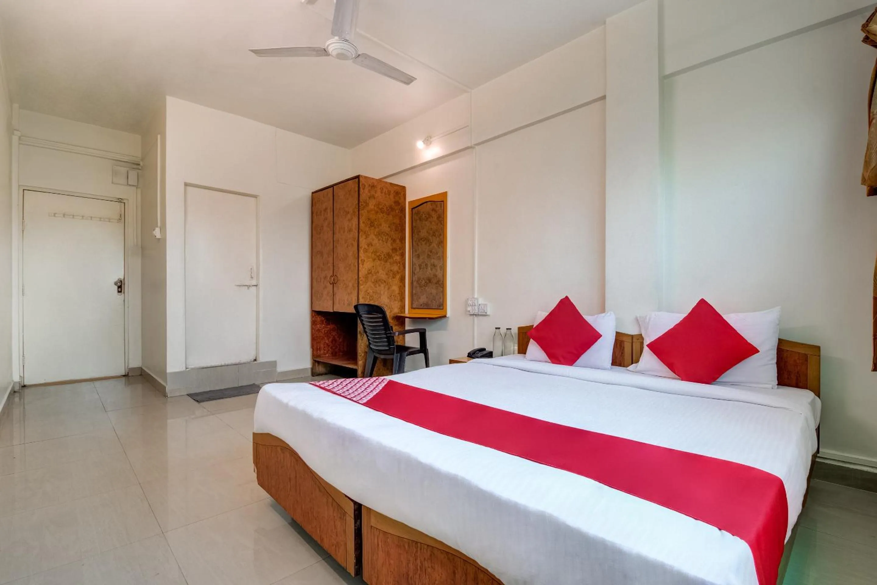 Bed in Hotel O Kamini