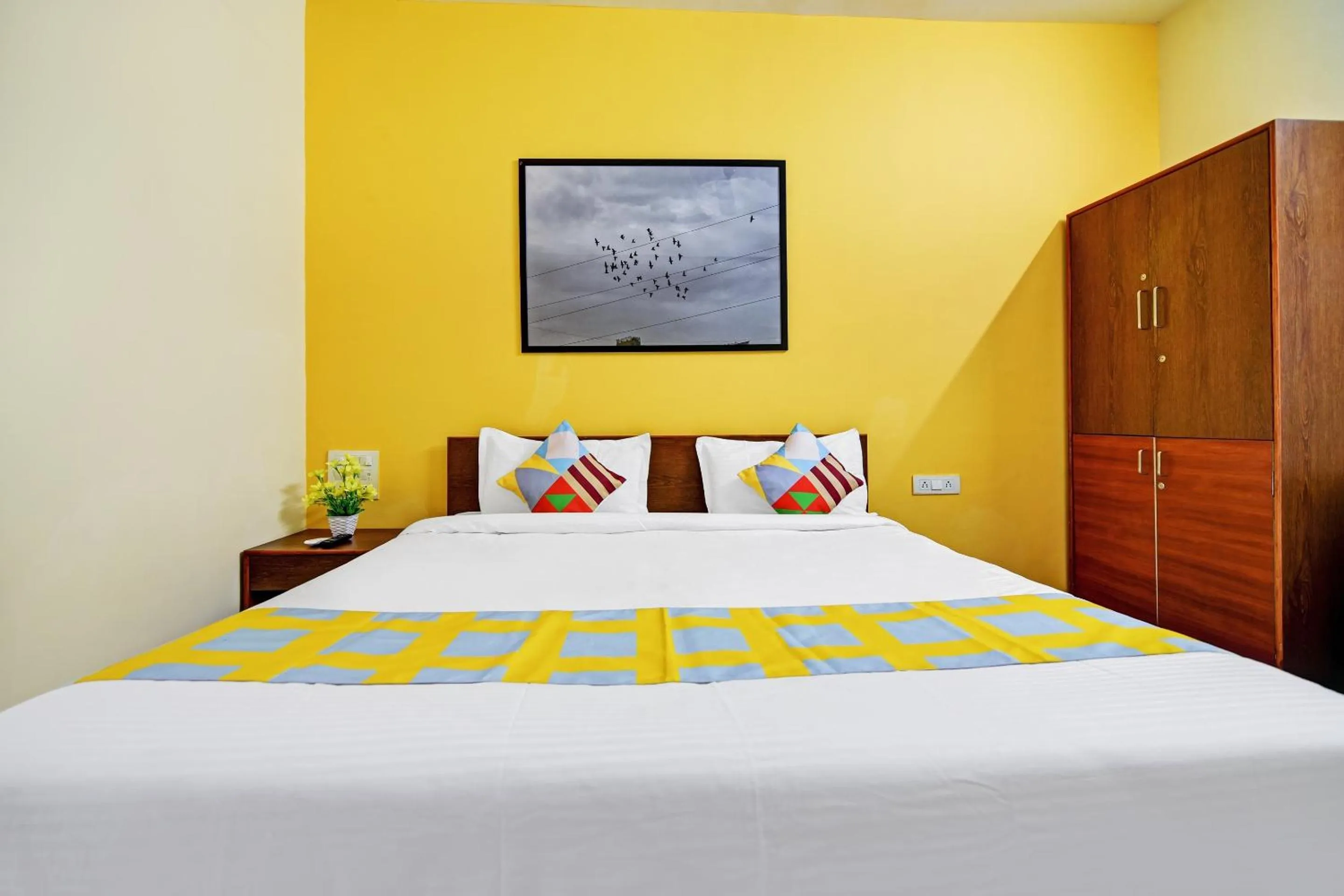 Bedroom, Bed in Super Hotel O Saiinn