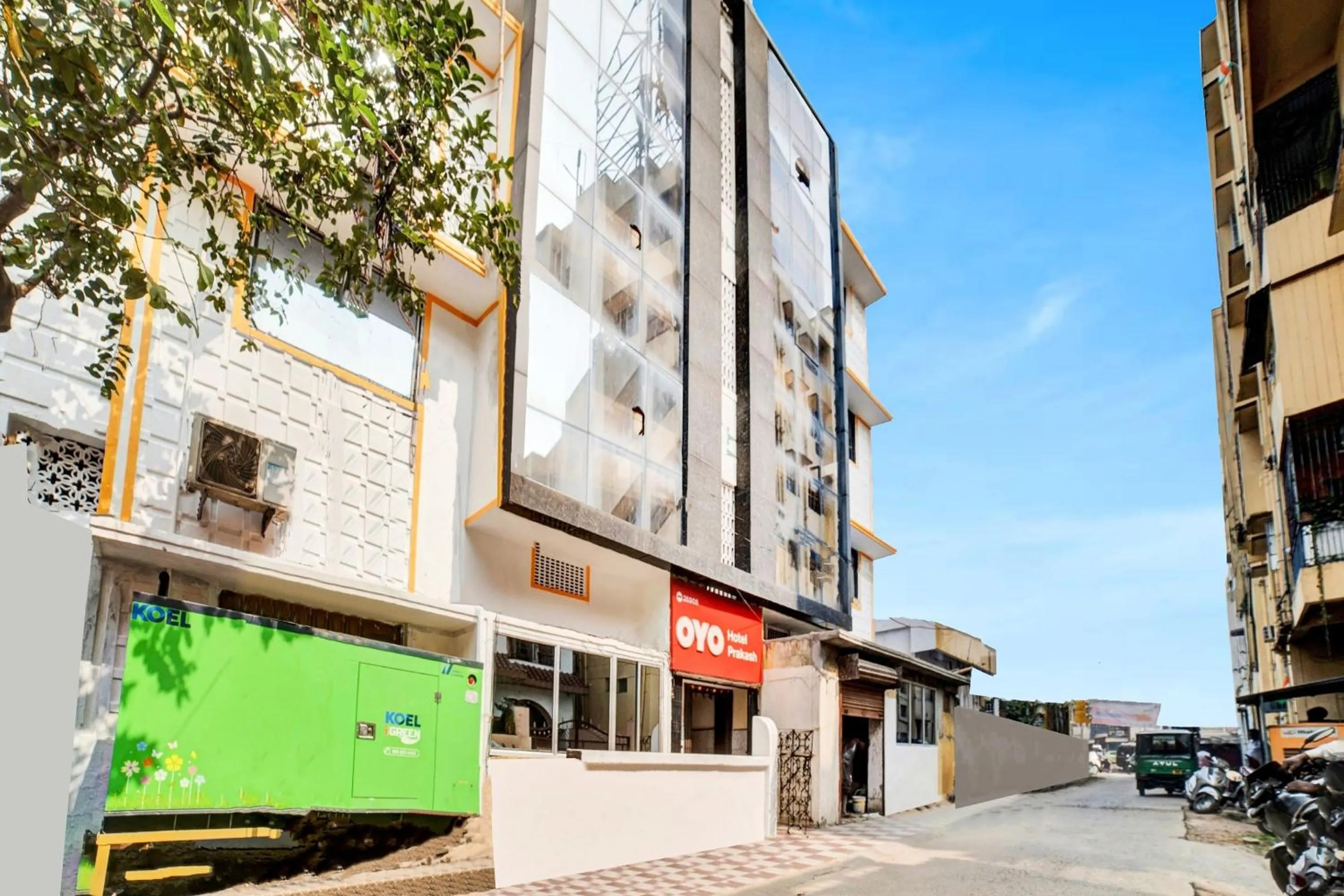 Facade/entrance in Super Hotel O Prakash Inn