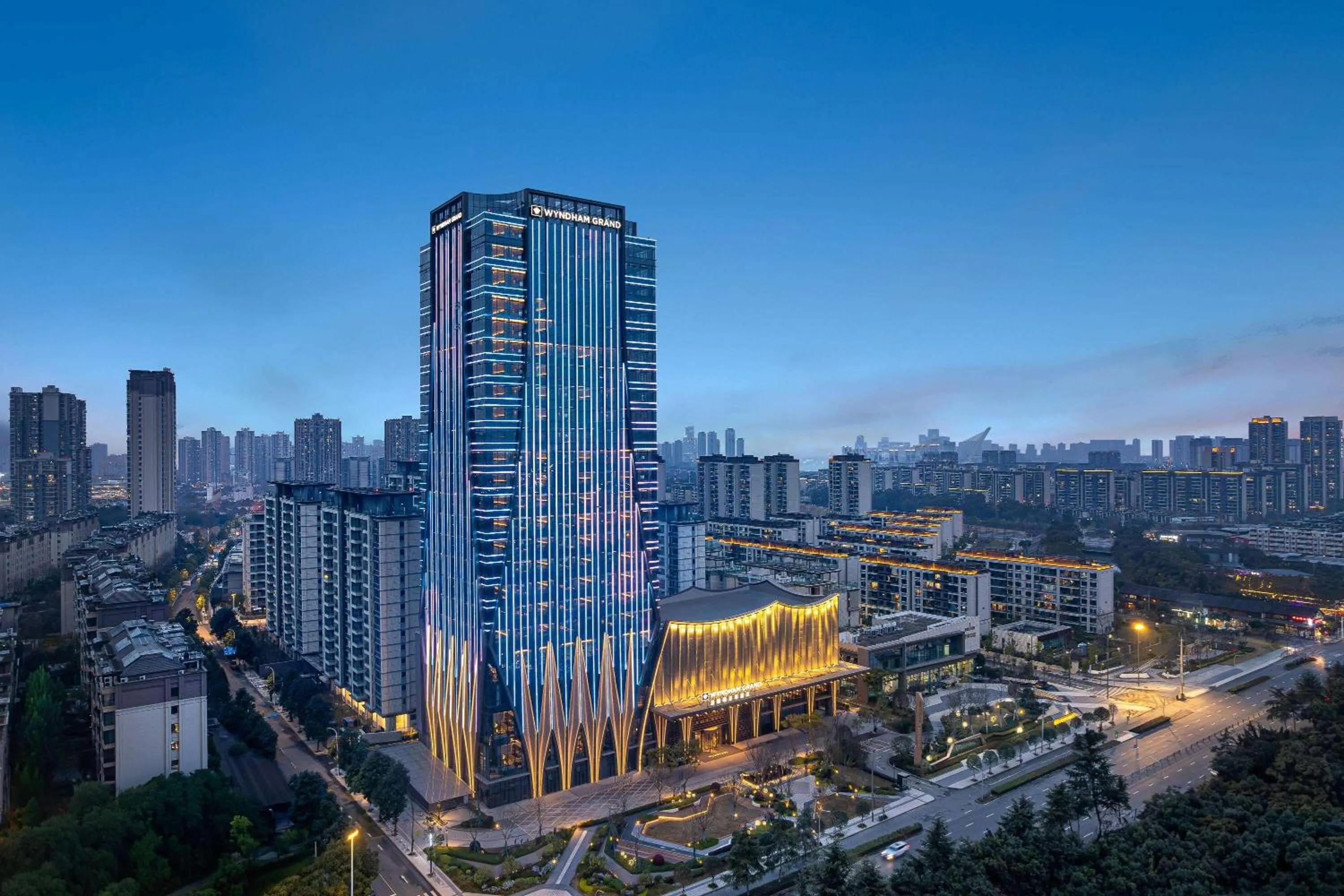 Property building in Wyndham Grand Chengdu East