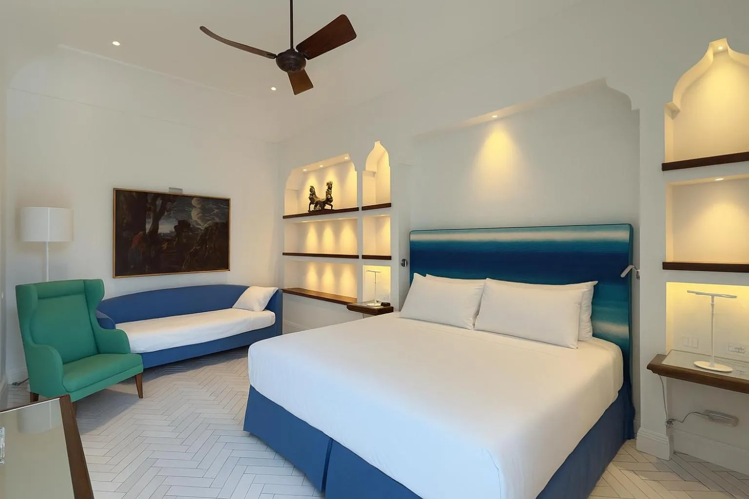 Photo of the whole room, Bed in Grand Hotel Europa Palace Sorrento