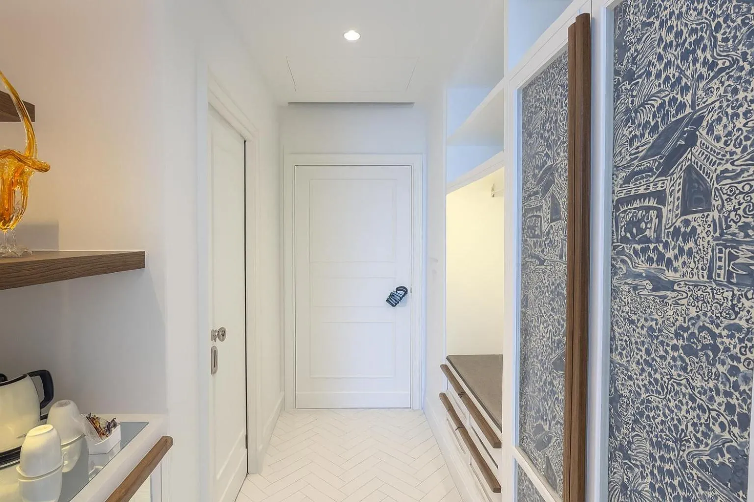 wardrobe in Grand Hotel Europa Palace Sorrento