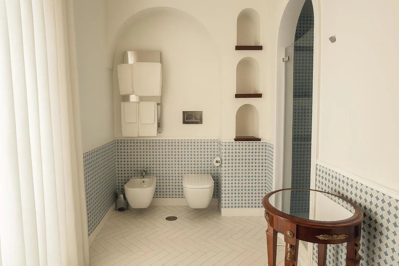 Toilet in Grand Hotel Europa Palace Sorrento