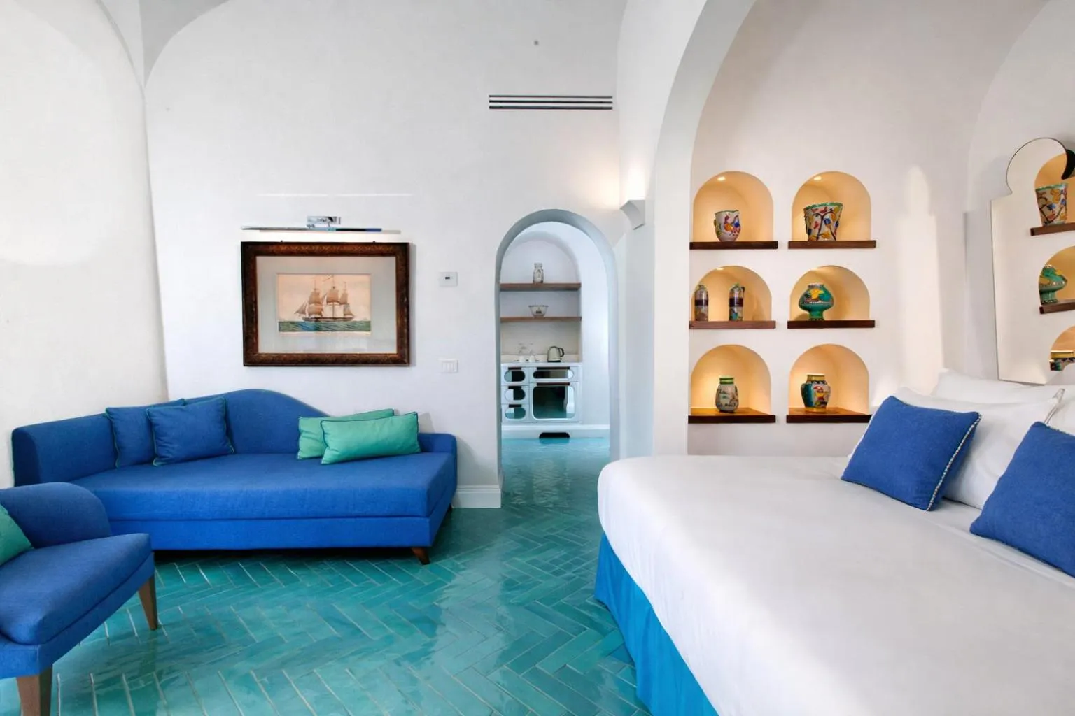 Bed in Grand Hotel Europa Palace Sorrento