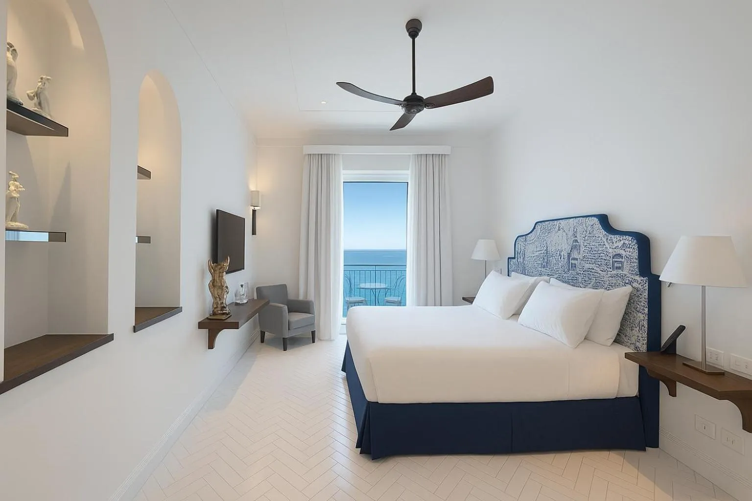 Bed in Grand Hotel Europa Palace Sorrento