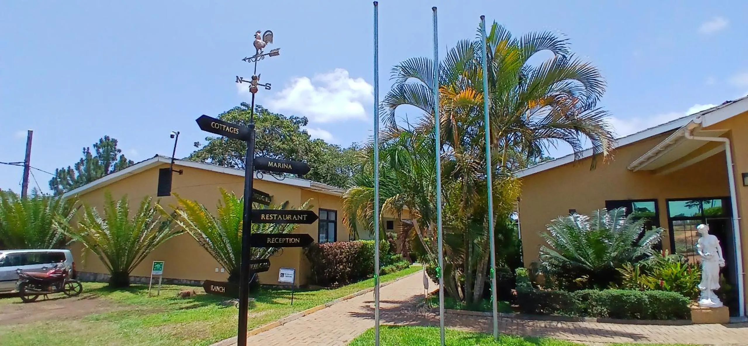 Property building in Explorer Resort & Marina