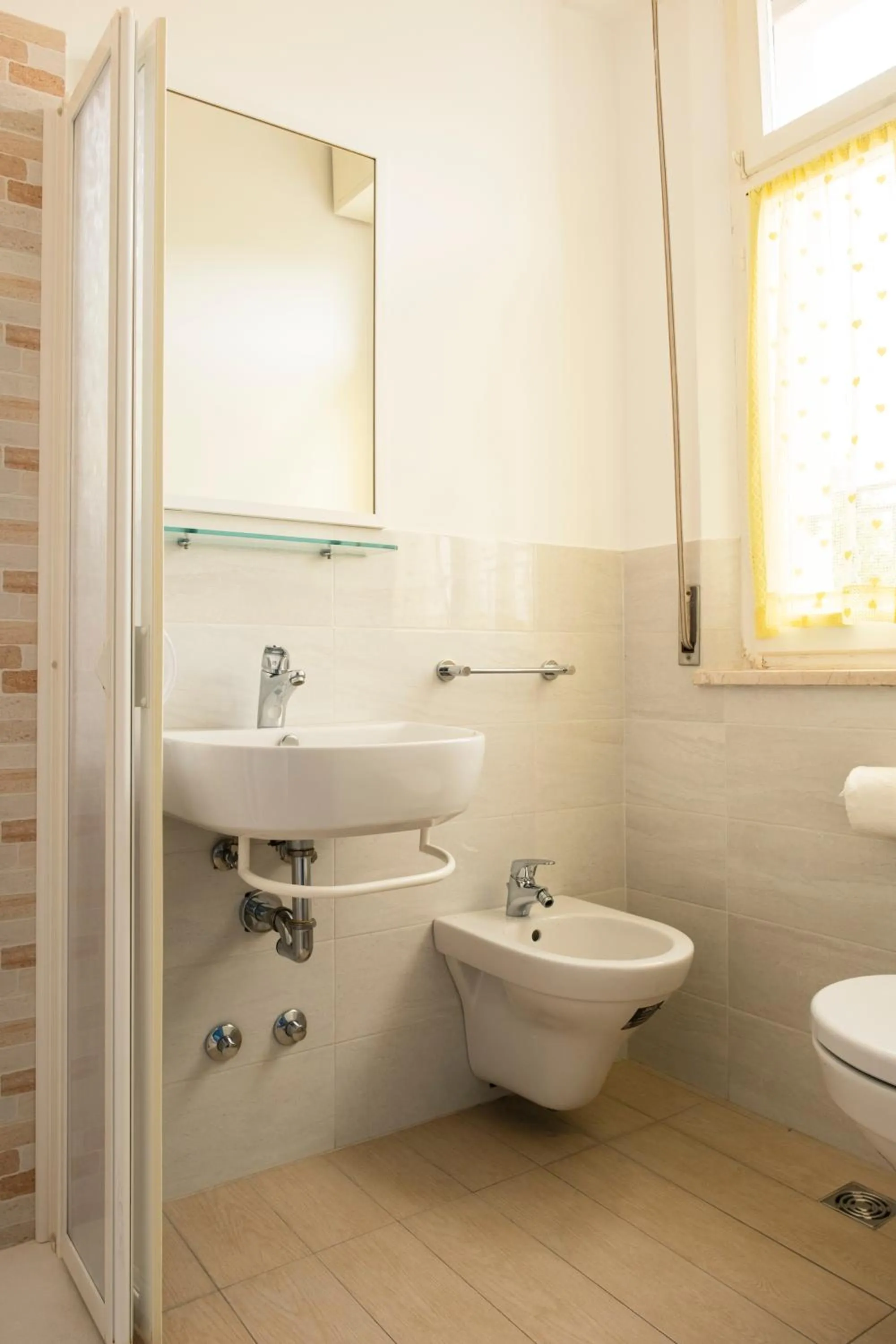 Bathroom in Hotel Cheri