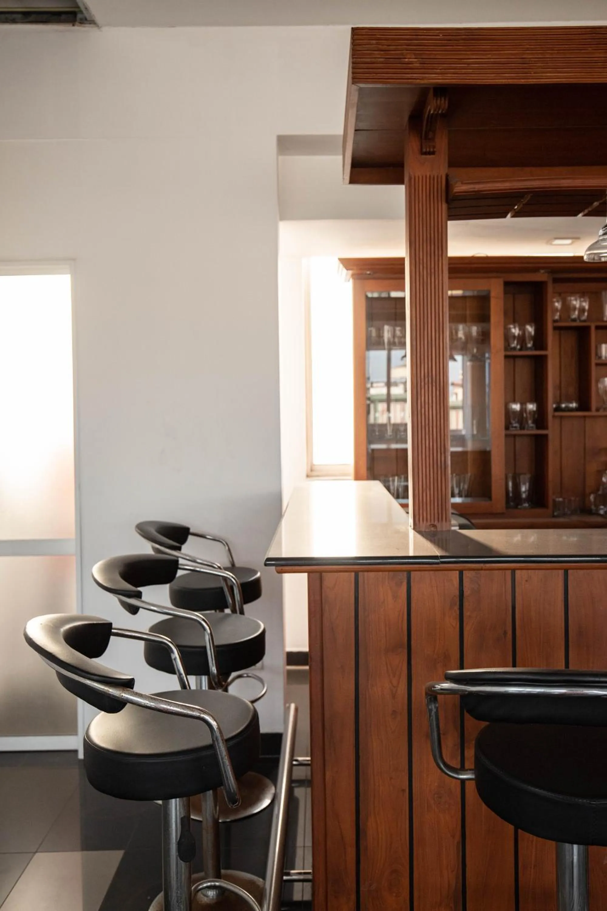 Nightclub / DJ in Port View City Hotel