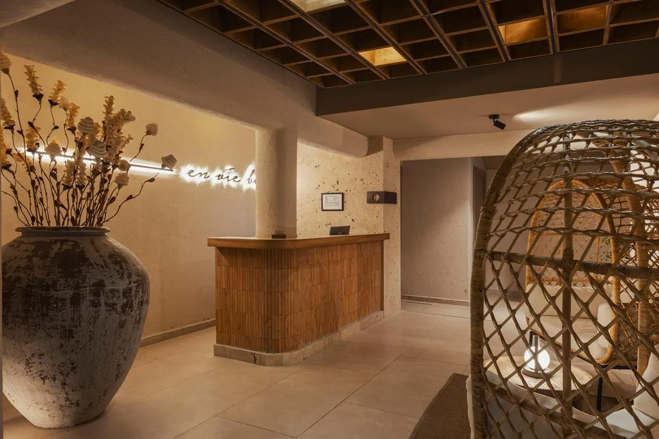 Lobby or reception in En Vie Beach Boutique Hotel - Adults Only