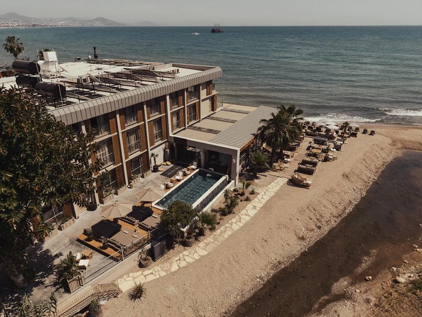 Property building in En Vie Beach Boutique Hotel - Adults Only