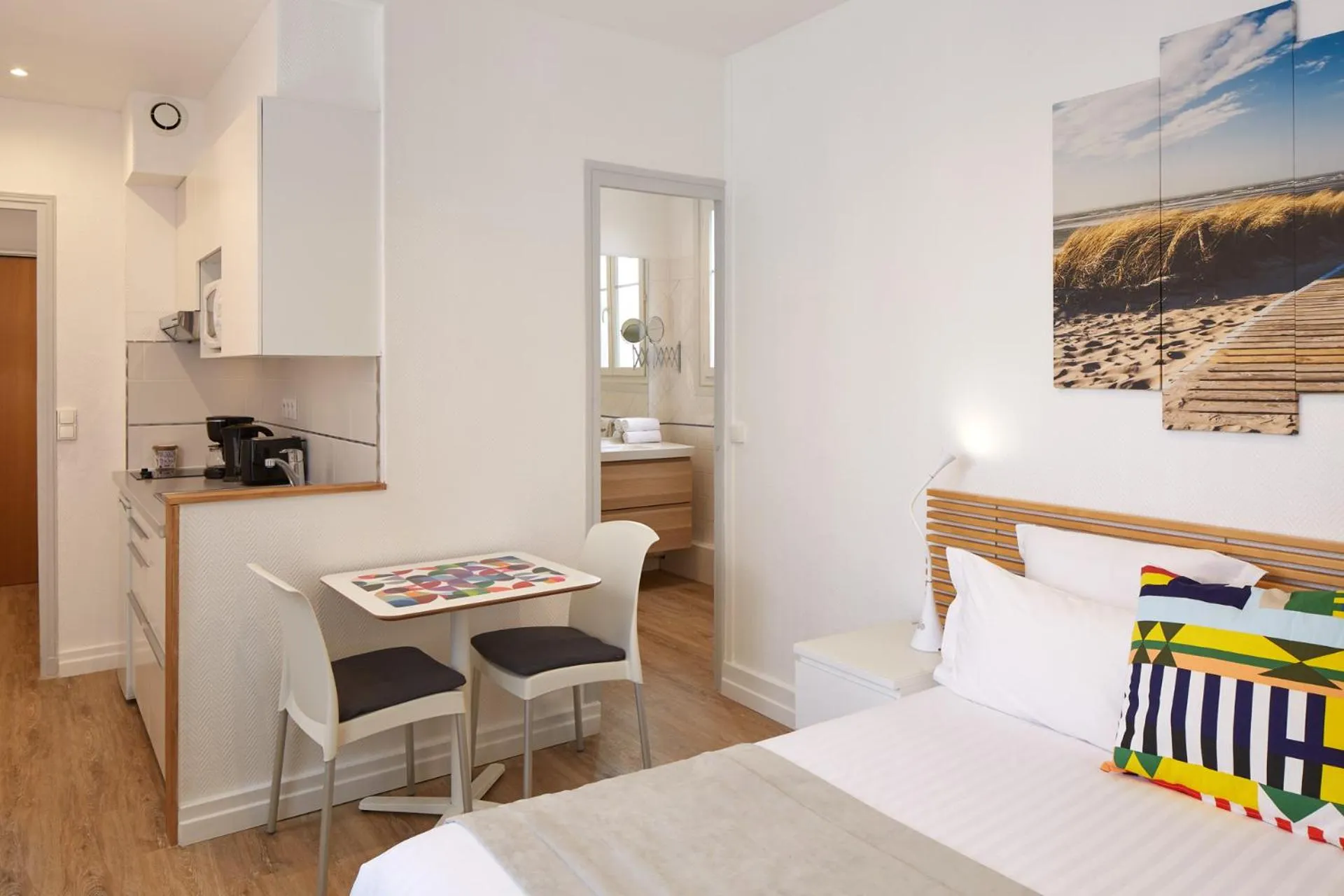 Kitchen or kitchenette in Hotel Résidence Paris Asnières