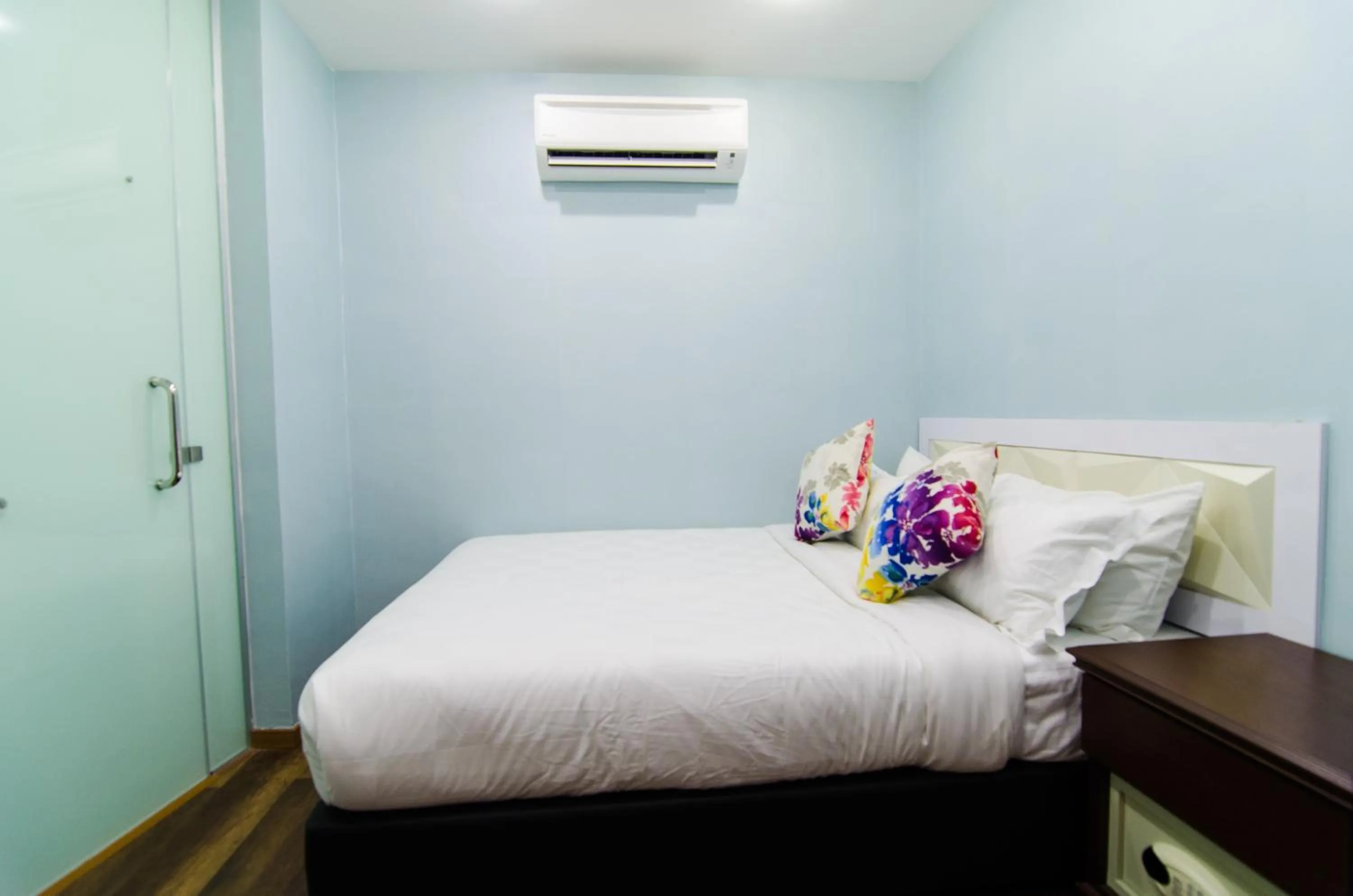 Bed in Mornington Hotel Sitiawan