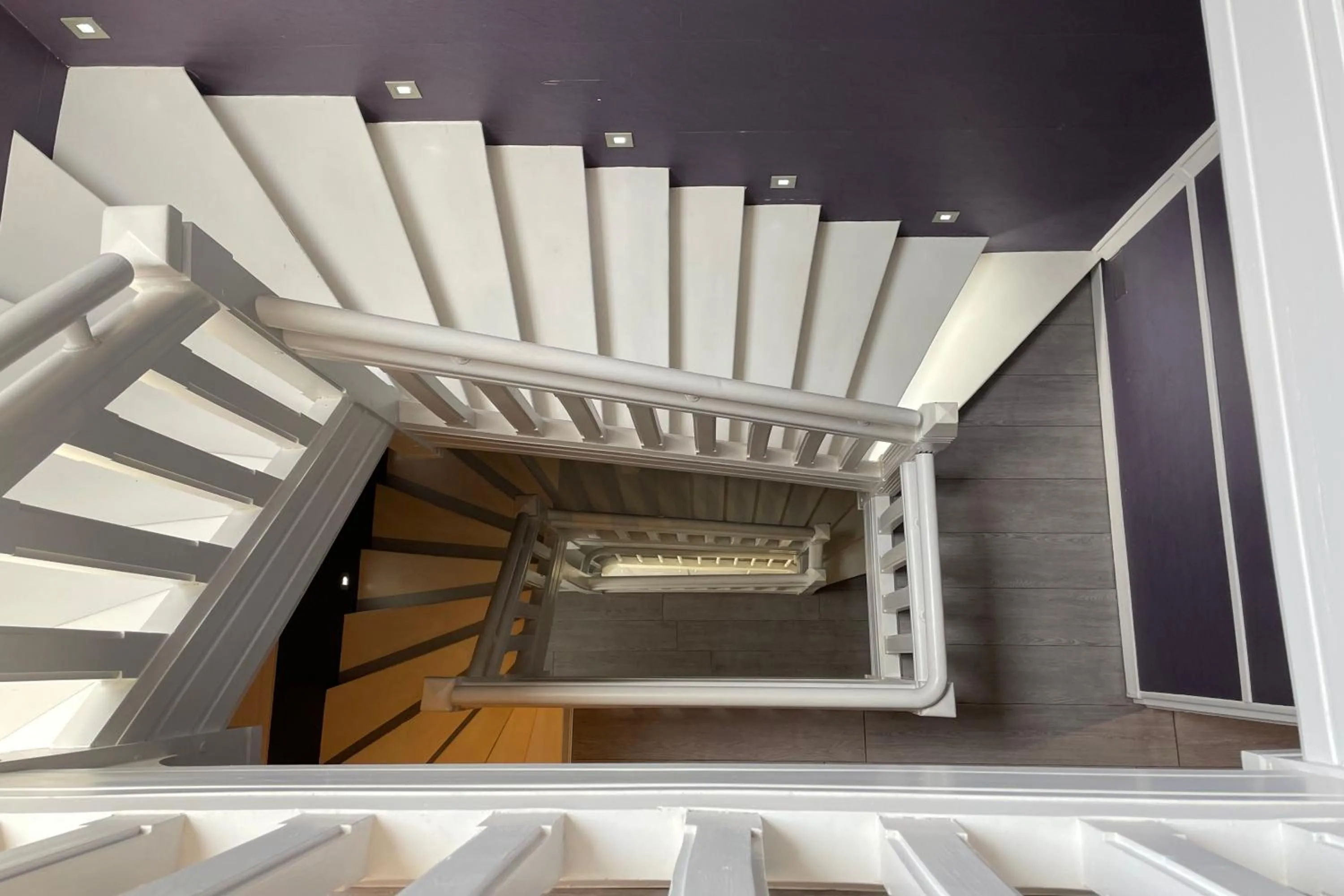 Property building in Les Embruns