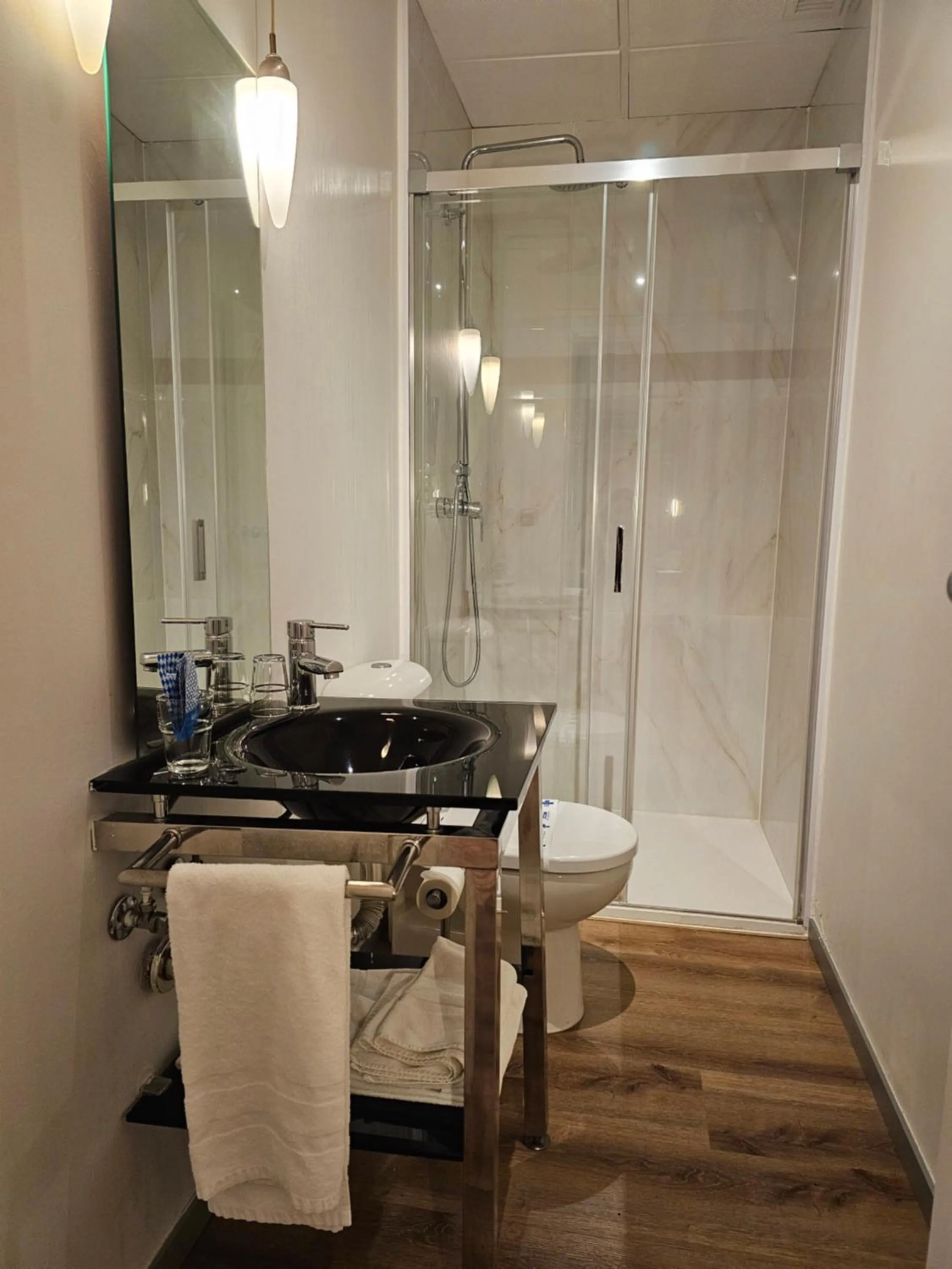 Shower in Hotel Villasegura