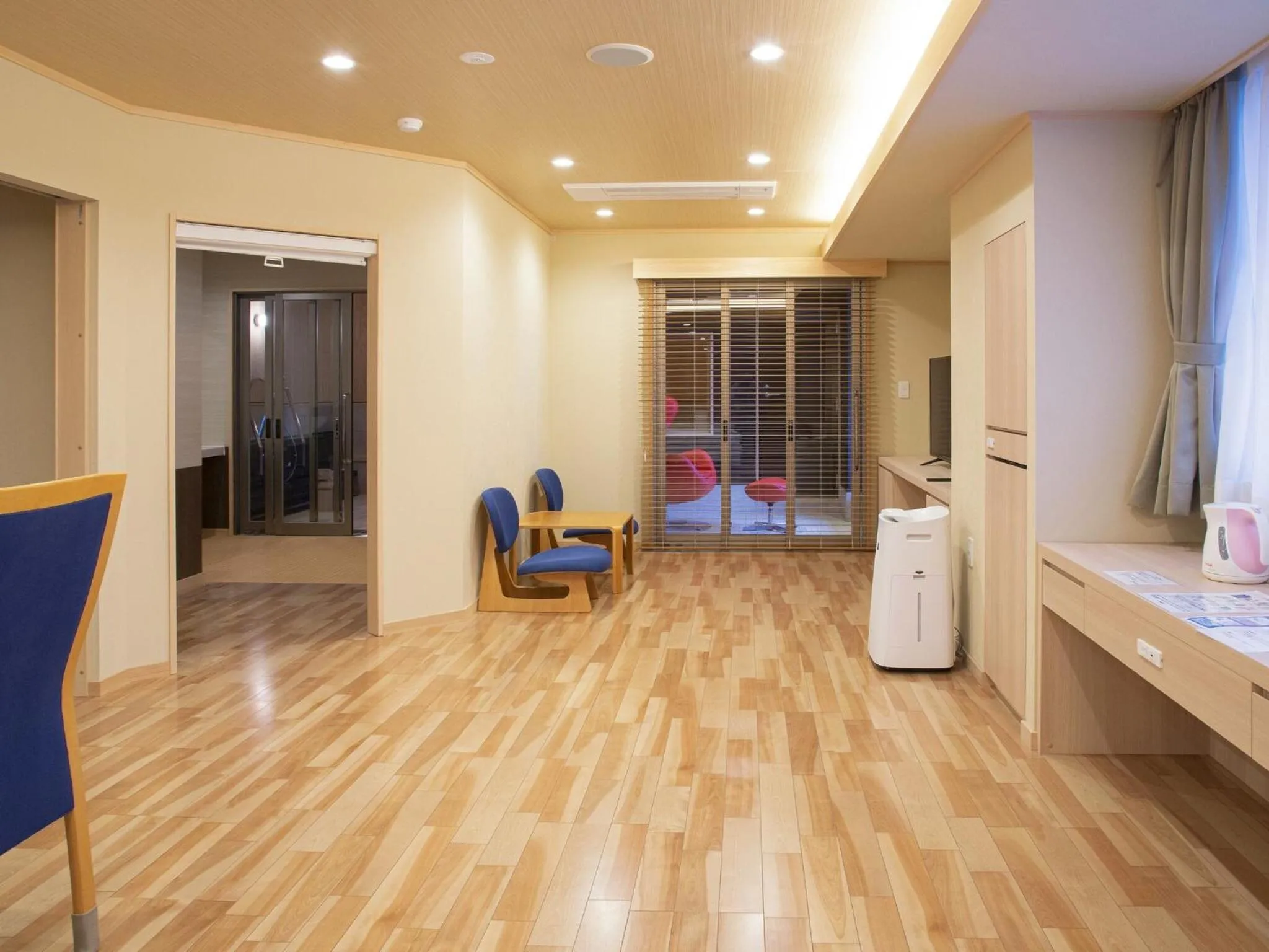 Living room, Bed in Sakaeya Hotel