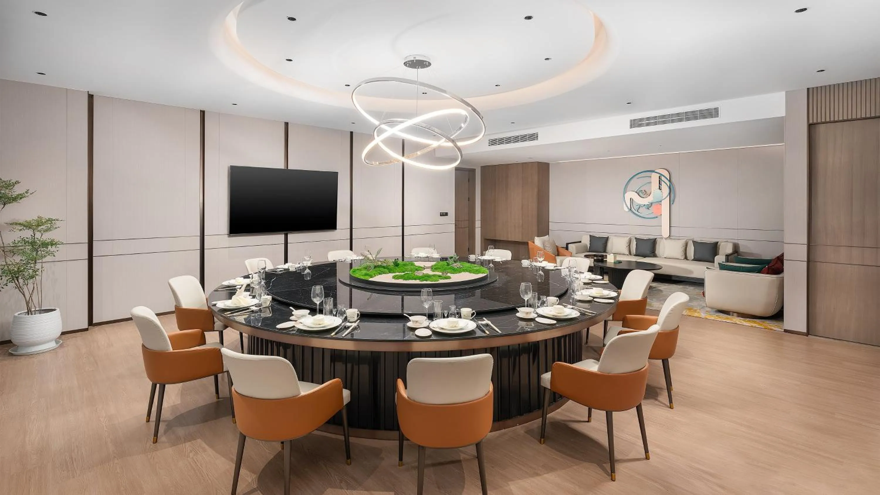 Restaurant/places to eat in EVEN Hotel Wuhan Airport Zone by IHG