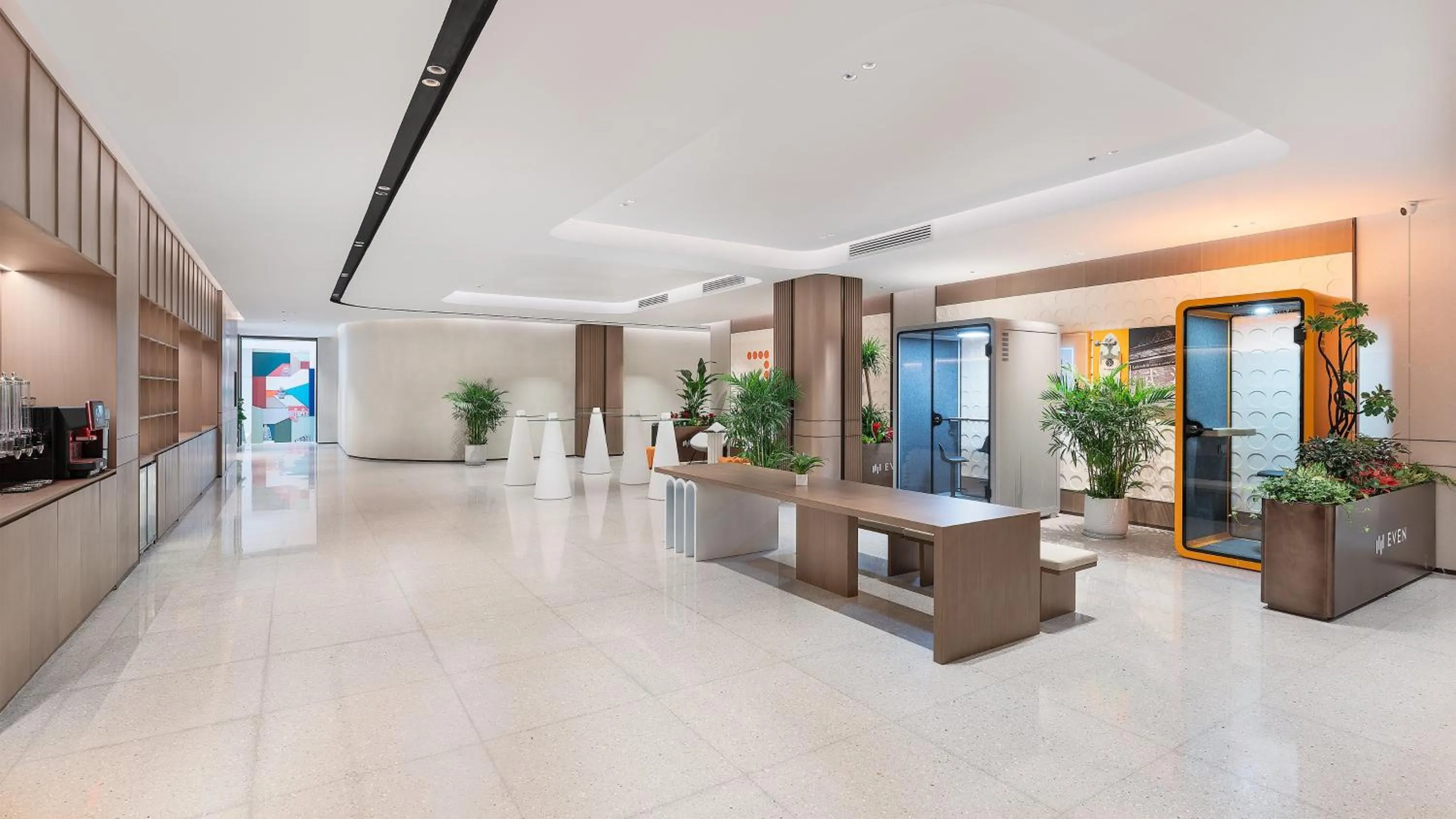 Meeting/conference room in EVEN Hotel Wuhan Airport Zone by IHG