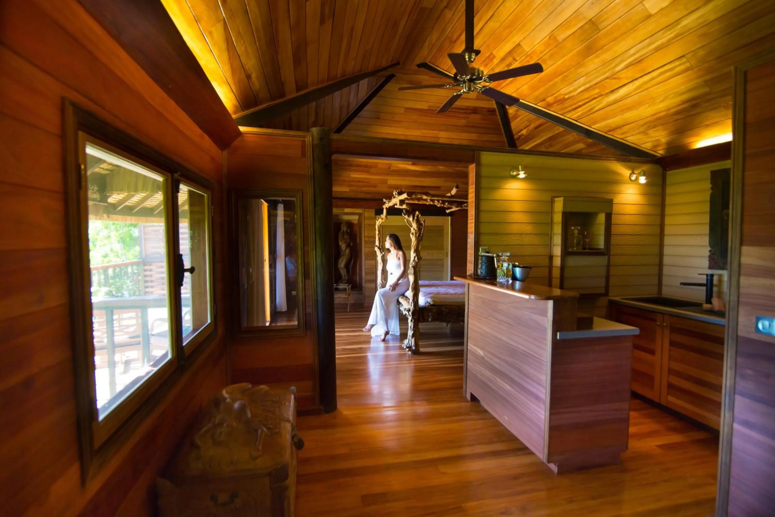 Photo of the whole room in Rohotu Fare